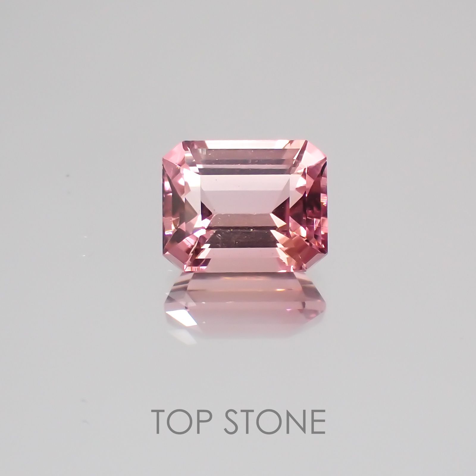 ピンクトルマリン パパラチャカラー(宝石名ピンク・トルマリン) ルワンダ産 1.33ct 識別済[21039974]7×5.6mm前後