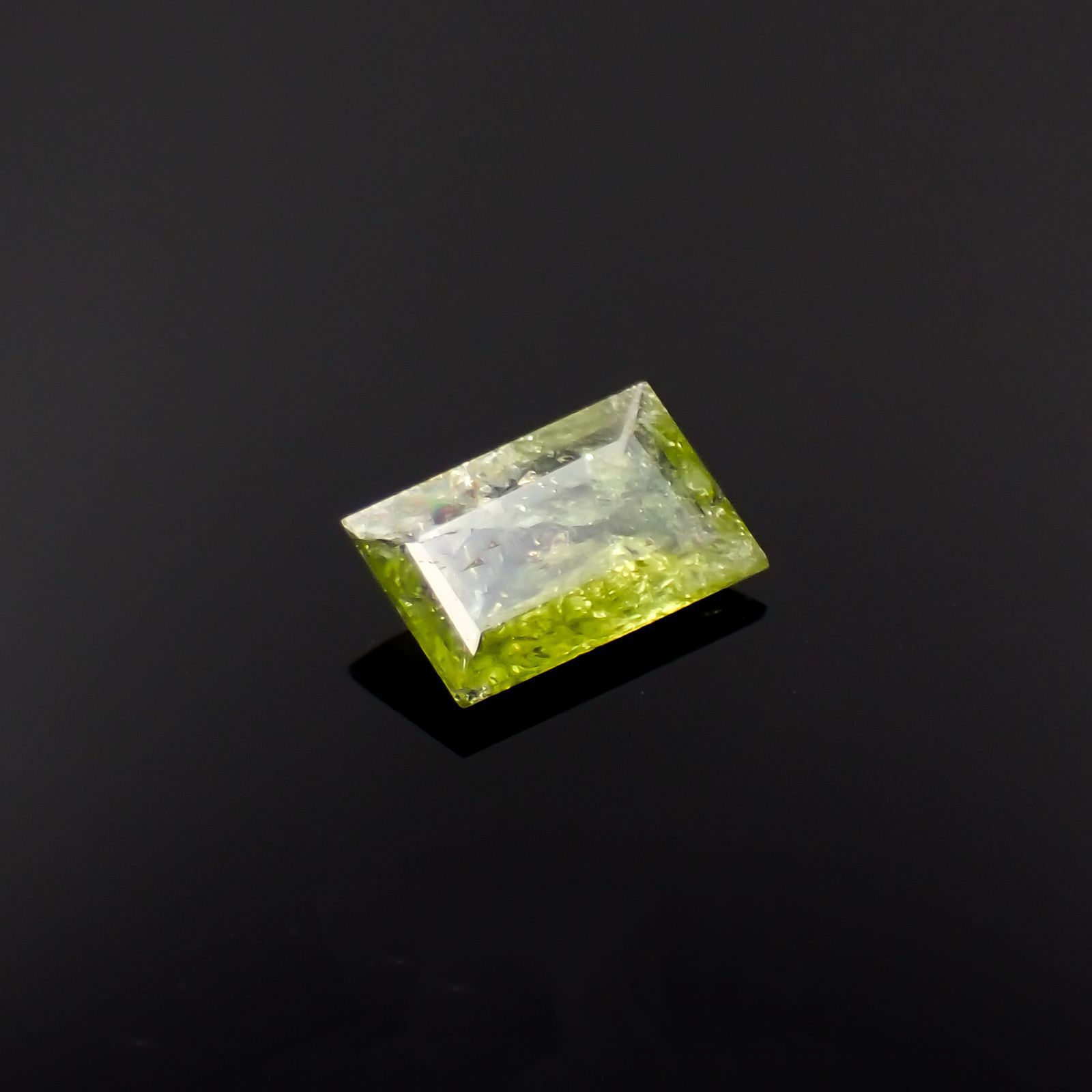 イリデッセンスクロムトルマリン(宝石名トルマリン)ケニア産 0.60ct 識別済[221119093]7.2x4.6mm前後