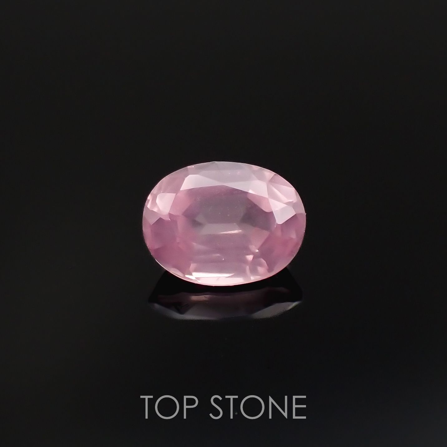 シルキーピンクスピネル(宝石名ピンク・スピネル)タンザニア産 0.33ct 識別済[230120251]4.7x3.6mm前後