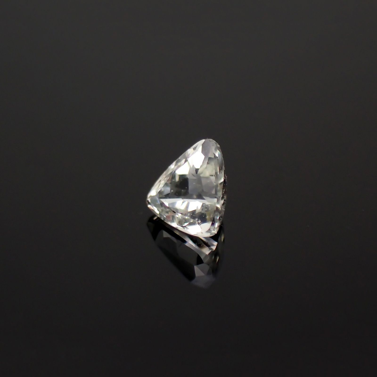 リューコガーネット ビルマ産 0.25ct [230923368]3.6x3.6mm前後