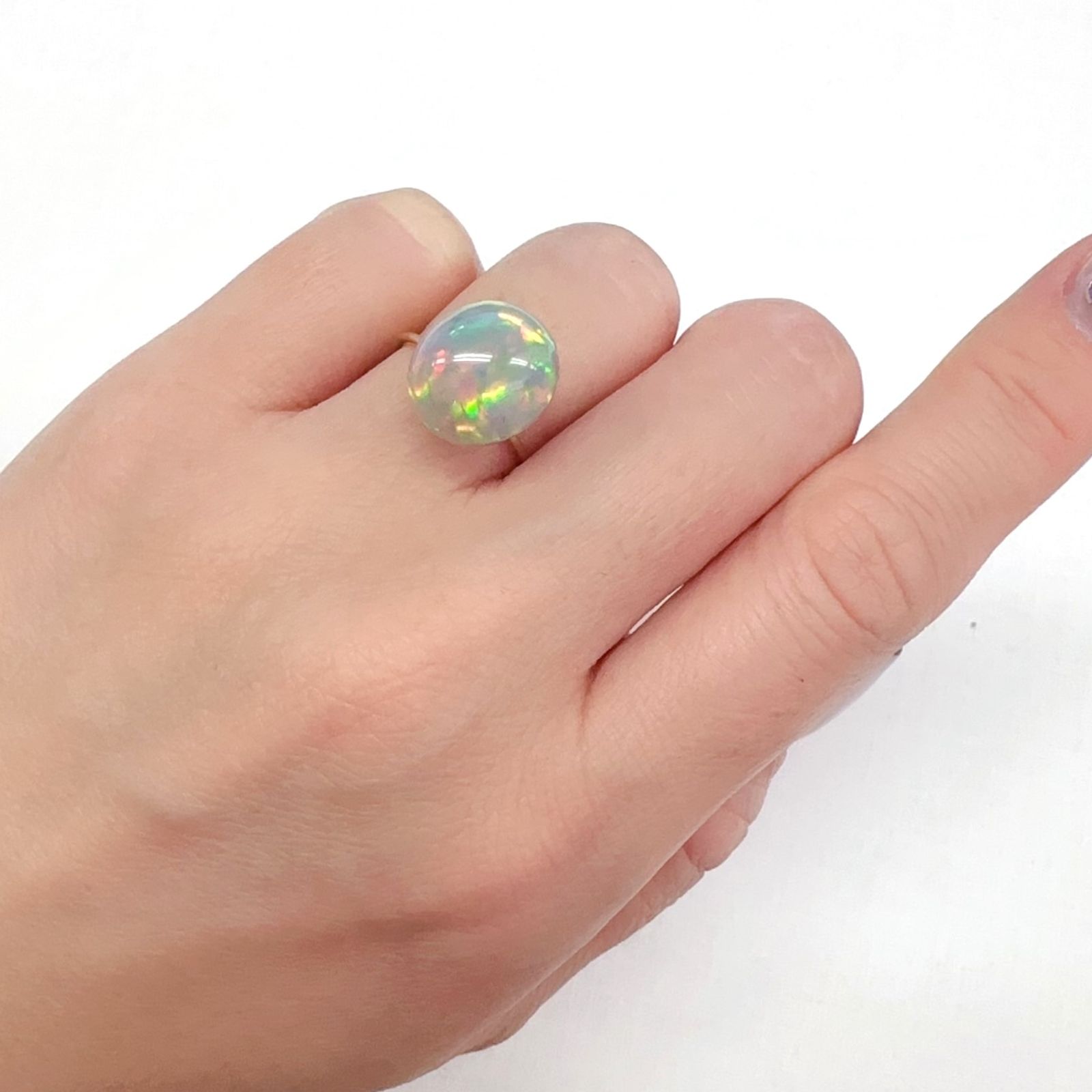 ブラックオパール(宝石名オパール/加熱処理)エチオピア産 6.19ct 識別済[240226260]13x11.7mm前後