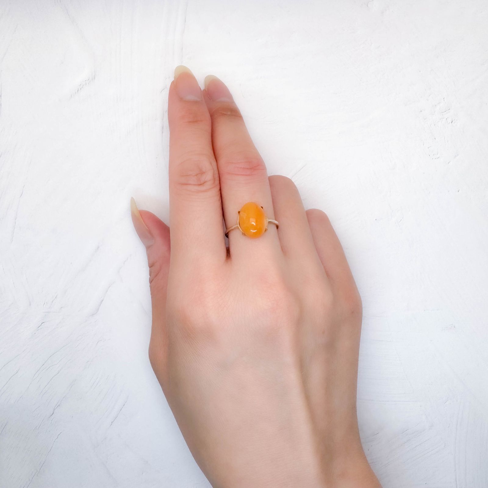 北海道オパール 北海道河東郡鹿追町然別産 3.52ct / 12x8.8mm前後 [250830957]