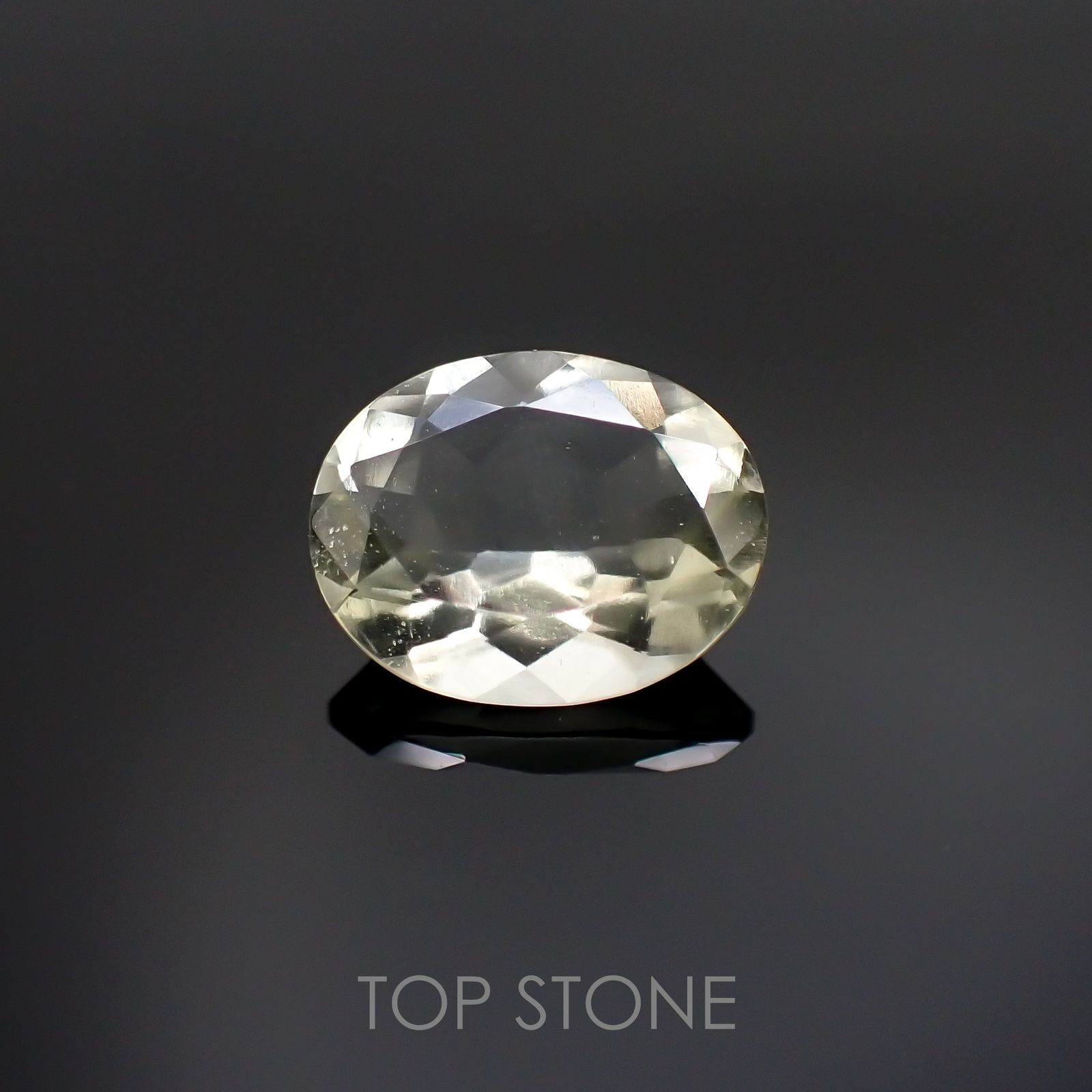 リビアングラス(宝石名インパクトガラス(衝撃溶融ガラス))エジプト・リビア砂漠産 1.69ct 識別済[211213789]10.1x8mm前後