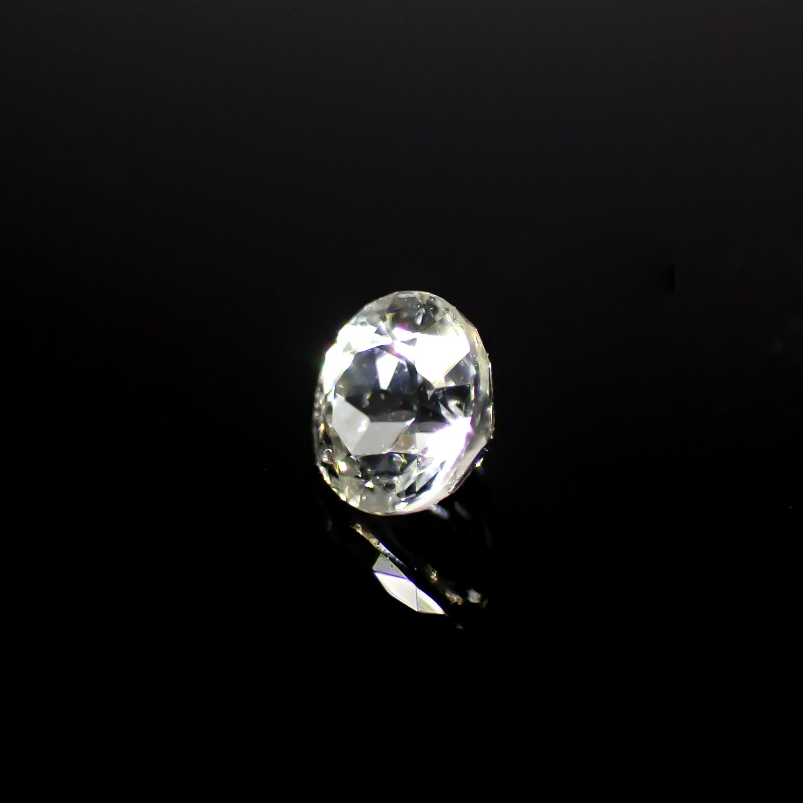 リューコガーネット ビルマ産 0.19ct[240728482]3.2x3.2mm前後