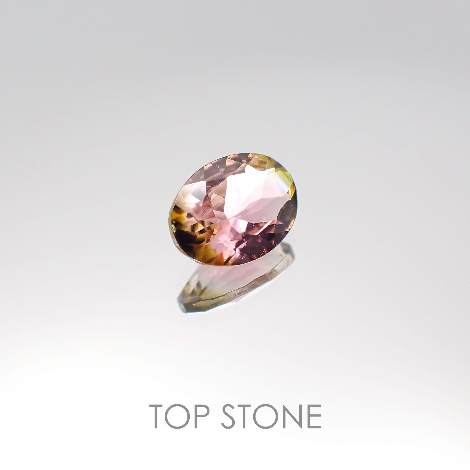 バイカラートルマリン ブラジル産 ルース 0.67ct[20106803]6.8×5mm前後