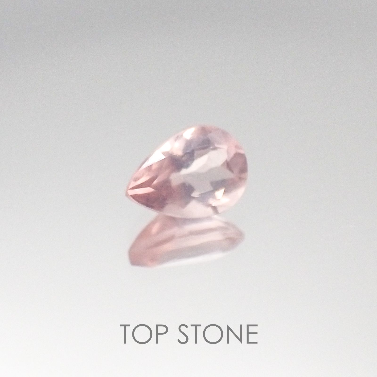 ディープローズクォーツ モザンビーク産 ルース 0.37ct[20095376]5.9×4.1mm前後