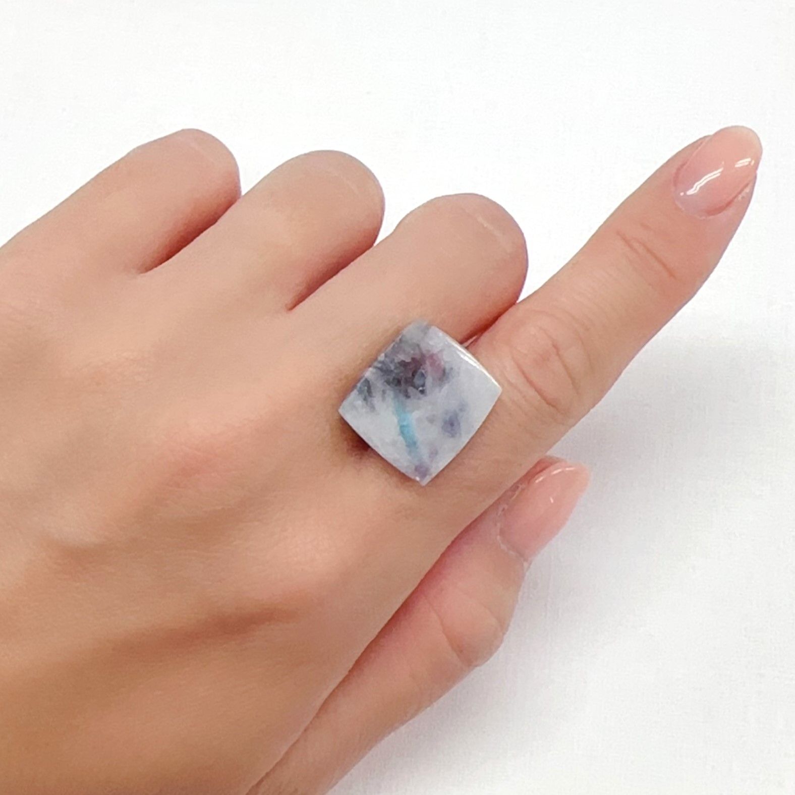 パライバトルマリンインクォーツ ブラジル産 14.98ct[240427091]17.5x16mm前後