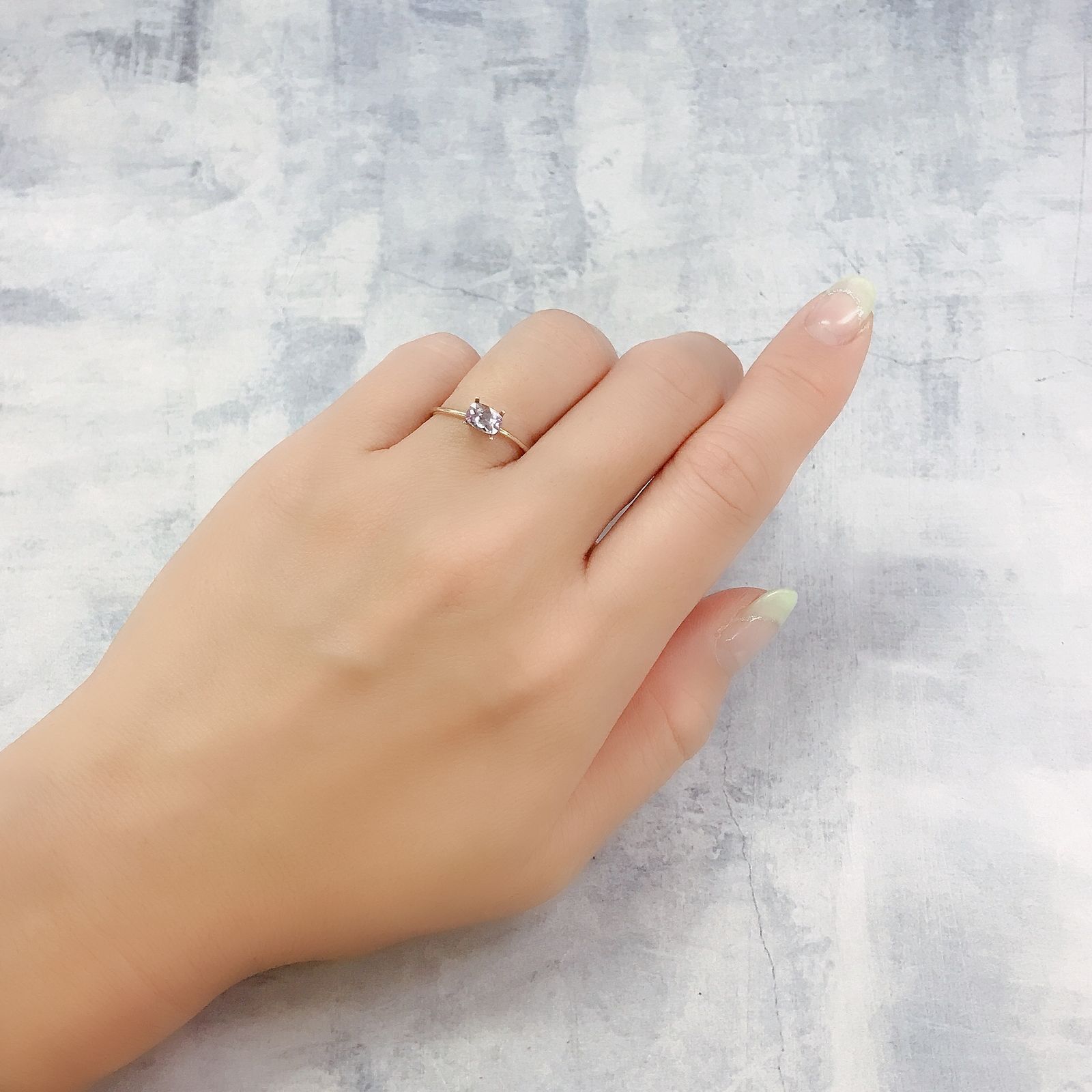 ラベンダーサファイア(宝石名サファイア)スリランカ/マダガスカル産 0.70ct 識別済[250817479]5.8x3.9mm前後