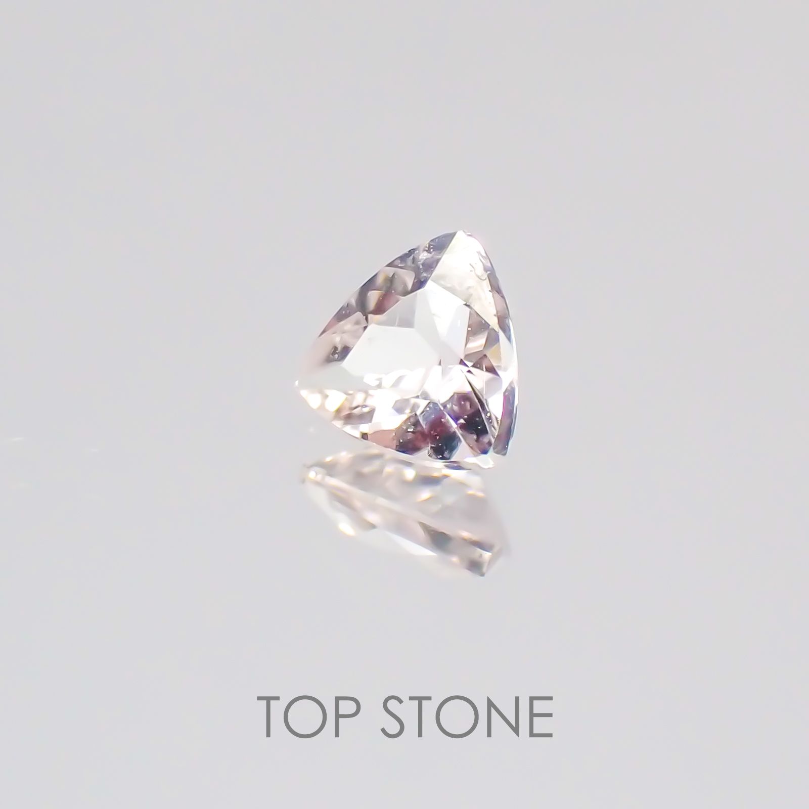 モルガナイト(宝石名モルガナイト) ナイジェリア産 0.21ct 識別済[20128572]4.1×4.2mm前後