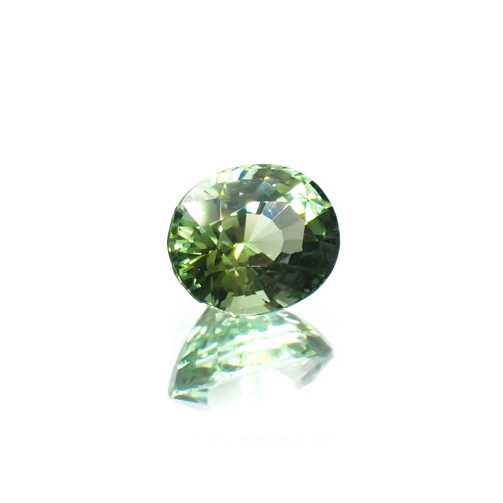 ミントトルマリン(宝石名グリーン・トルマリン) ルワンダ産 ソ付(彩珠) 1.619ct / 7.8x6.5mm前後 [260313631]