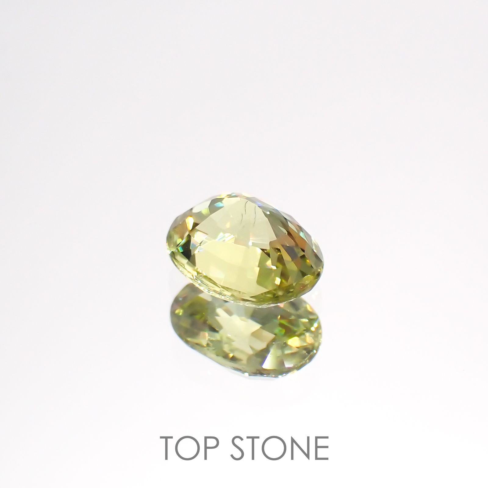 マリガーネット(宝石名グロッシュラー アンドラダイト・ガーネット)マリ共和国産 1.00ct 識別済[220115233]6.9x5.3mm前後