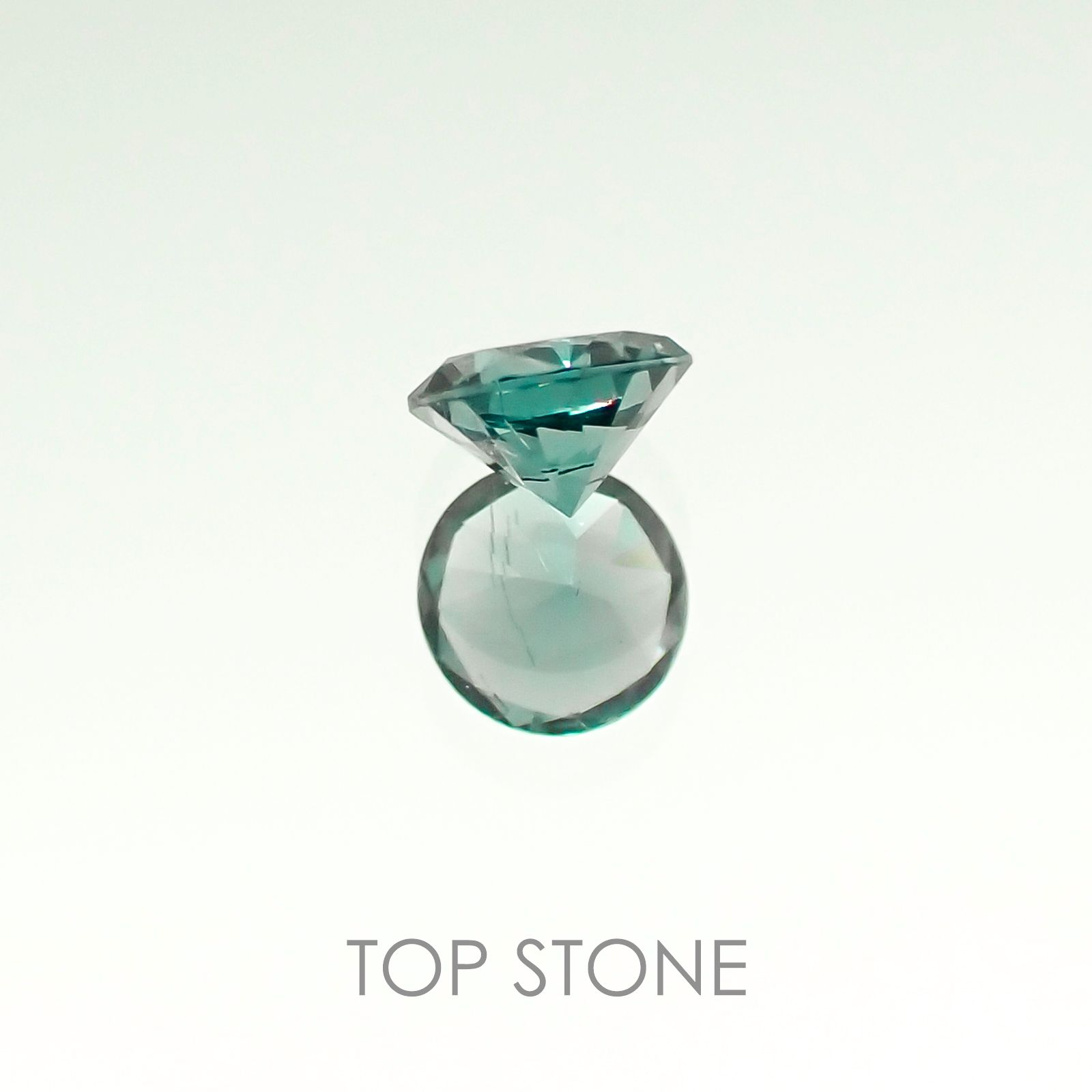 カラーチェンジガーネット(アレキタイプ) マダガスカル・ベキリー産 ルース 0.208ct[20106637]3.7×3.7mm前後