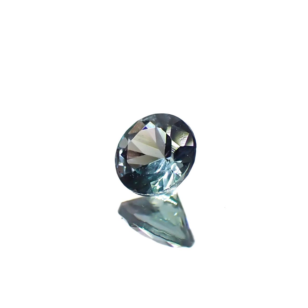ブルーコーネルピン(宝石名ブルー・コーネルピン)タンザニア産 0.13ct 識別済[240527697]3.2x3.1mm前後