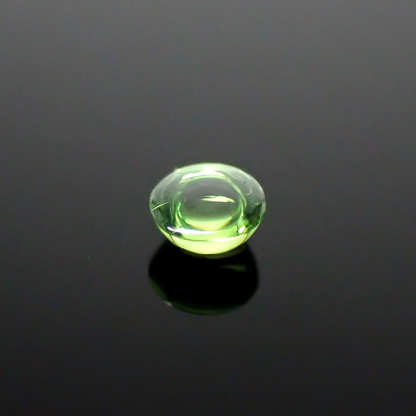 デマントイドガーネット ロシア産 0.055ct / 2.2x2.2mm前後 [260628248]