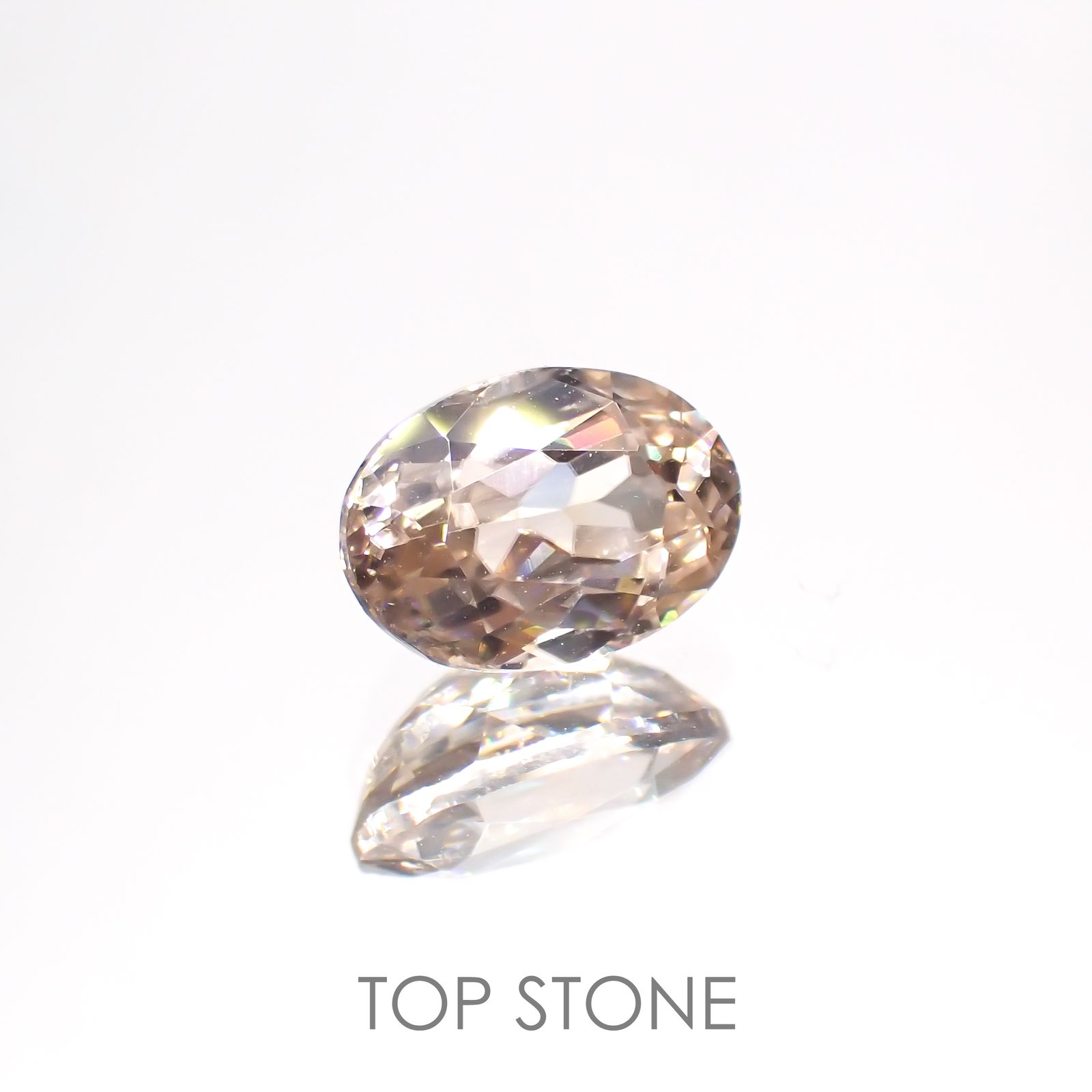 オレンジジルコン(宝石名ジルコン) スリランカ/カンボジア産 1.97ct 識別済[20118078]8.1×5.8mm前後