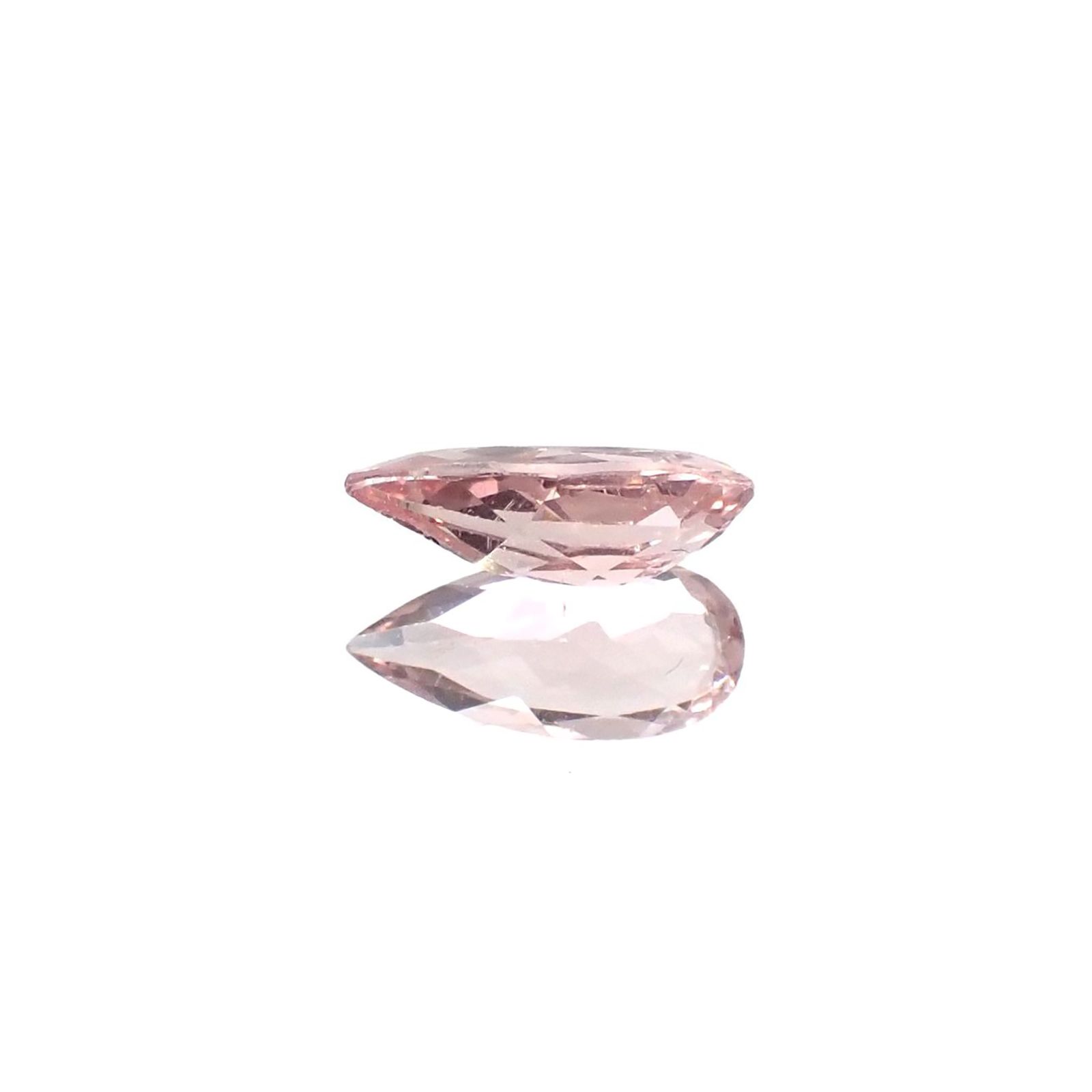 ピンクアパタイト ブラジル産 0.54ct / 8.1x3.7mm前後 [251024932]