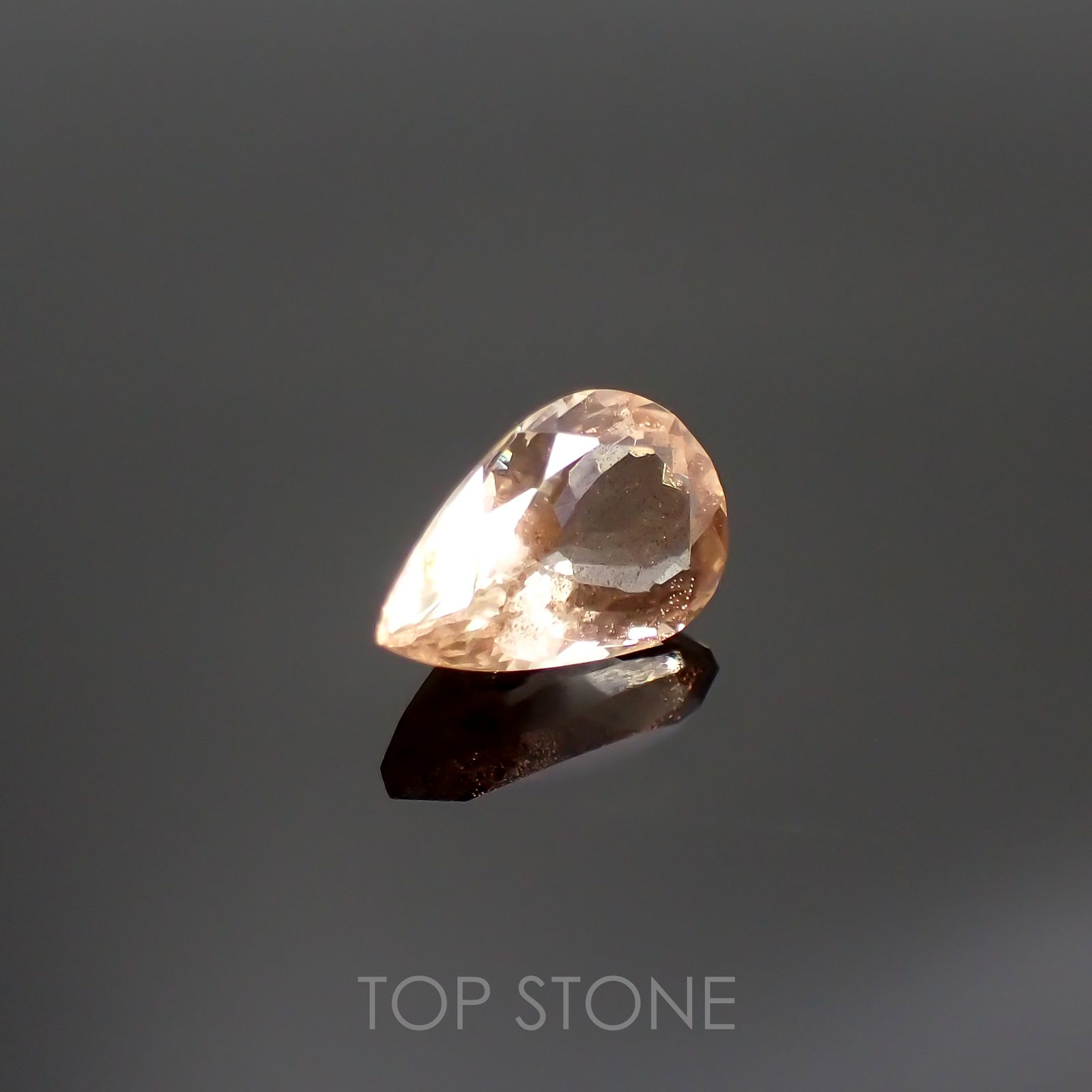 オレゴンサンストーン(宝石名ラブラドライト)アメリカ・オレゴン州産 1.25ct 識別済[220114664]9.1x5.9mm前後