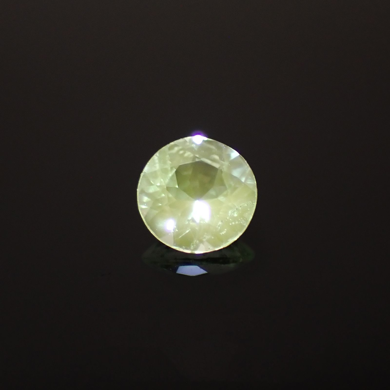 バナジウムコーネルピン(宝石名コーネルピン)タンザニア・タンガ州産 識別済 0.35ct / 4.5x4.5mm前後 [230320928]