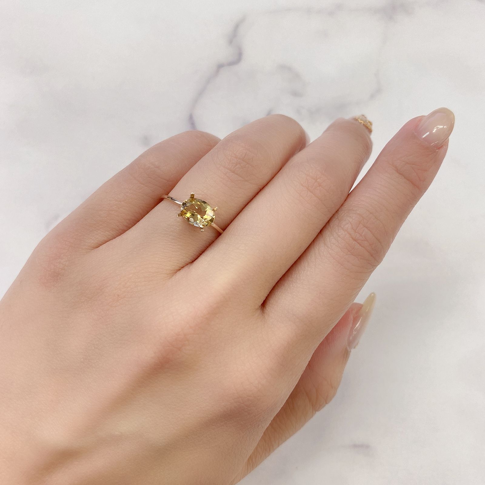 イエローベリル(宝石名イエロー・ベリル)ブラジル産 0.99ct 識別済[211113657]7.8x6mm前後