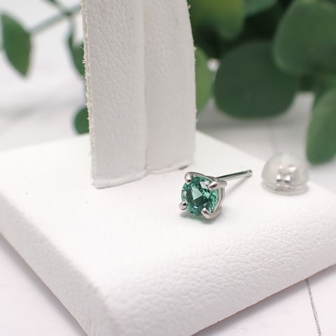 Pt900/つや消し/ラウンド/ノンオイルエメラルド