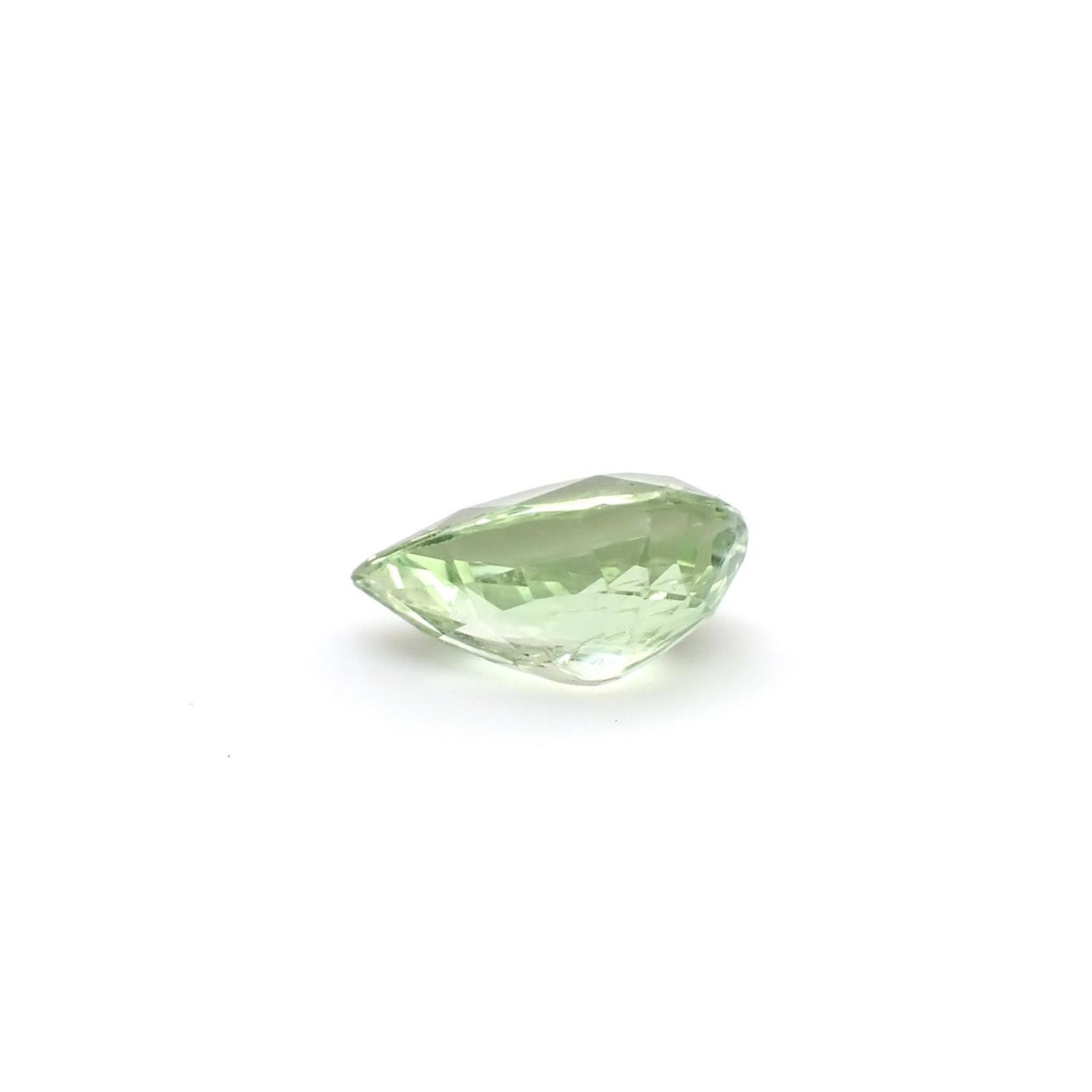 ミントガーネット(宝石名ガーネット)タンザニア産 識別済 2.03ct / 9.7x6.8mm前後 [260832722]