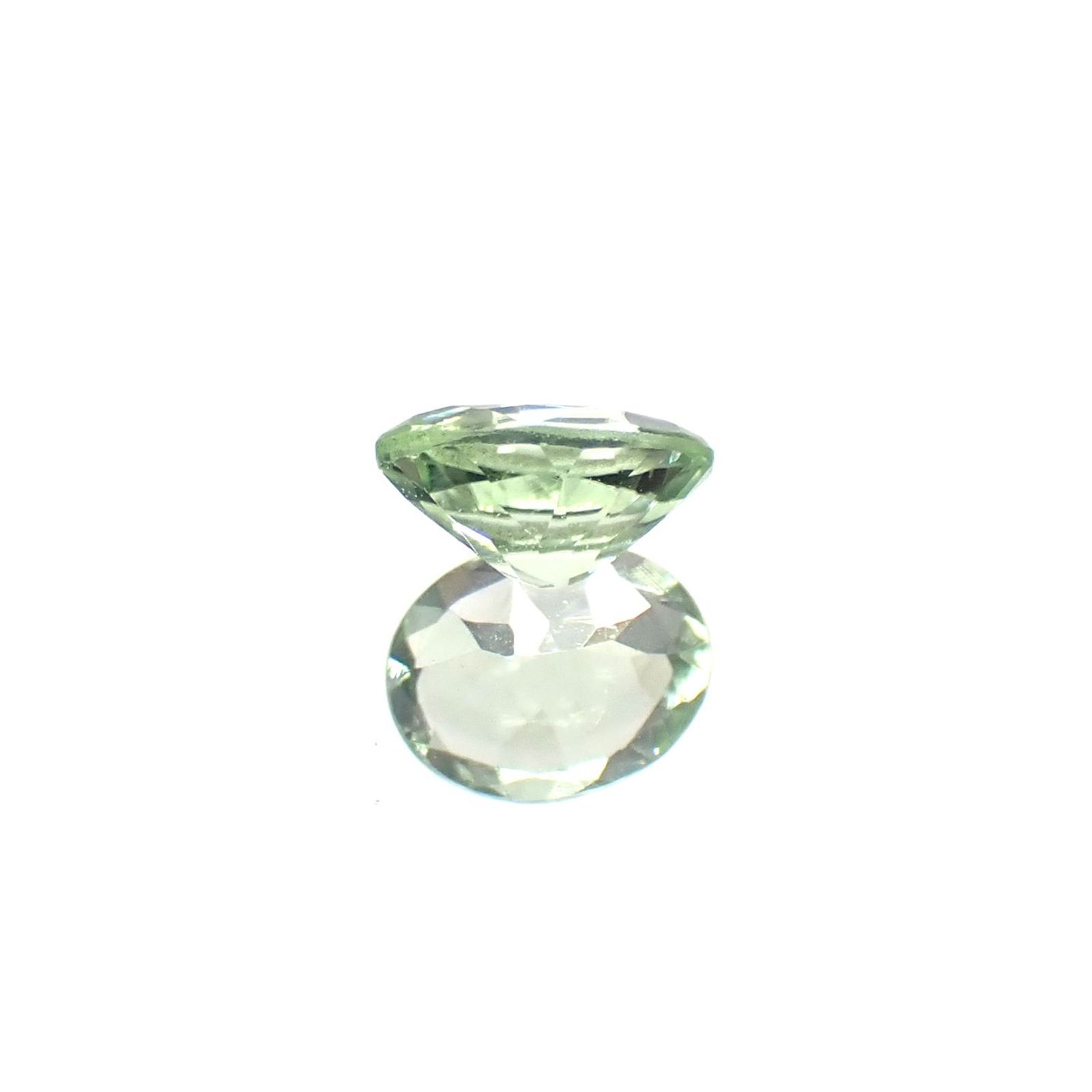ミントペリドット パキスタン/ノルウェー産 0.35ct / 5.1x4mm前後 [250730641]