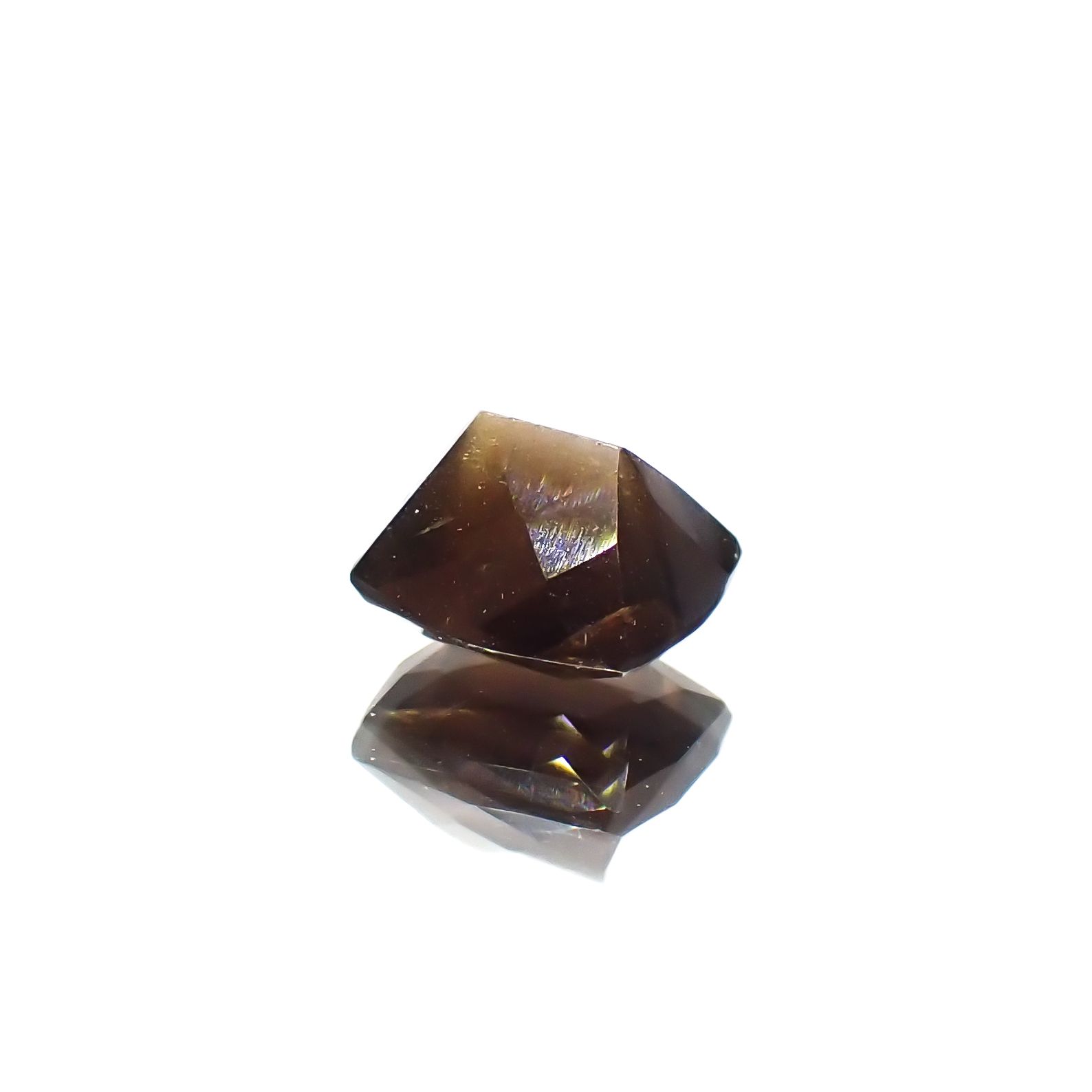 ゴールドシーンサファイア非加熱 ケニア産 1.51ct[230321332]6.4x5.3mm前後