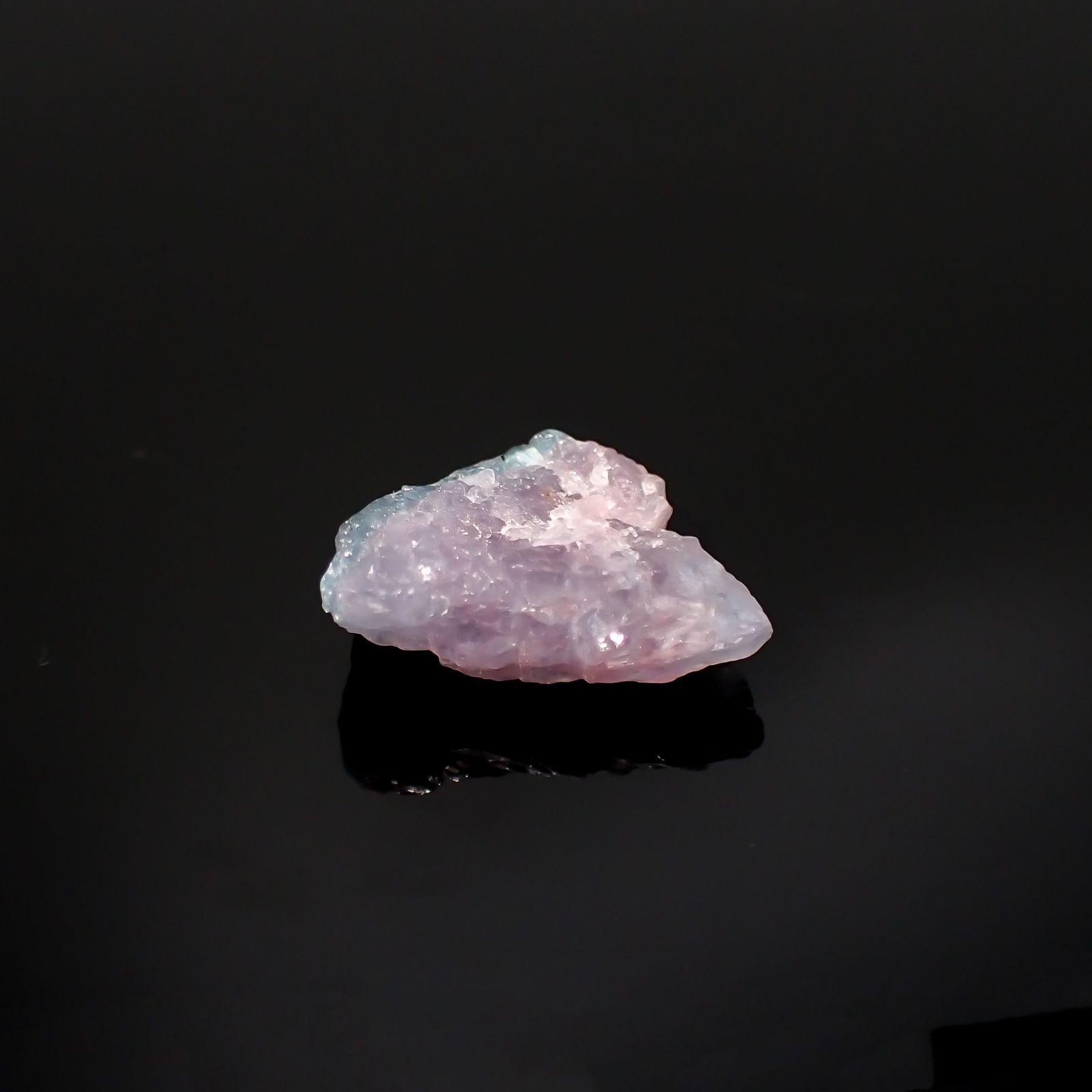 バイカラーパライバトルマリン 原石 ブラジル産 5.79ct[220516013]14.6x14.5mm前後