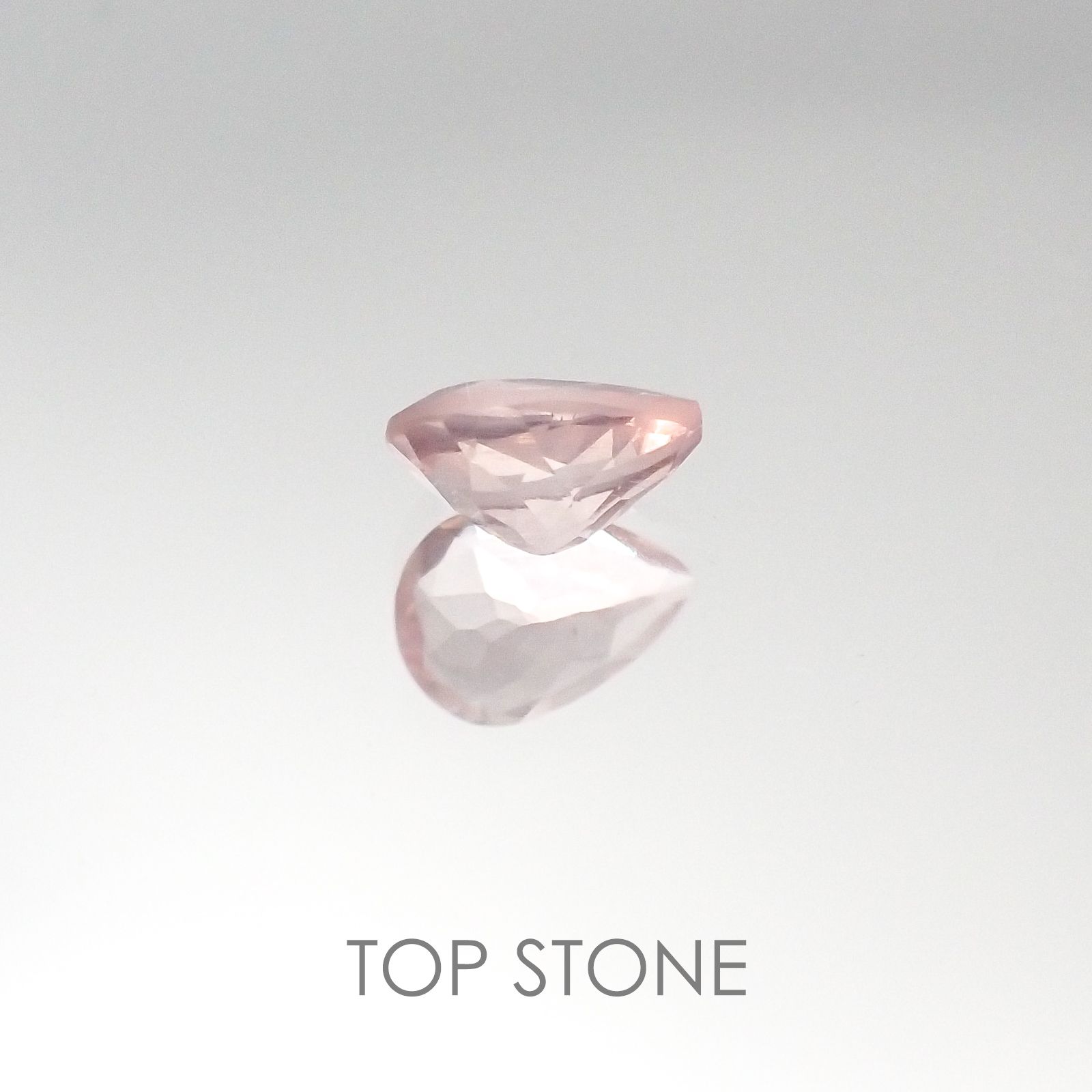 ディープローズクォーツ モザンビーク産 ルース 0.37ct[20095376]5.9×4.1mm前後