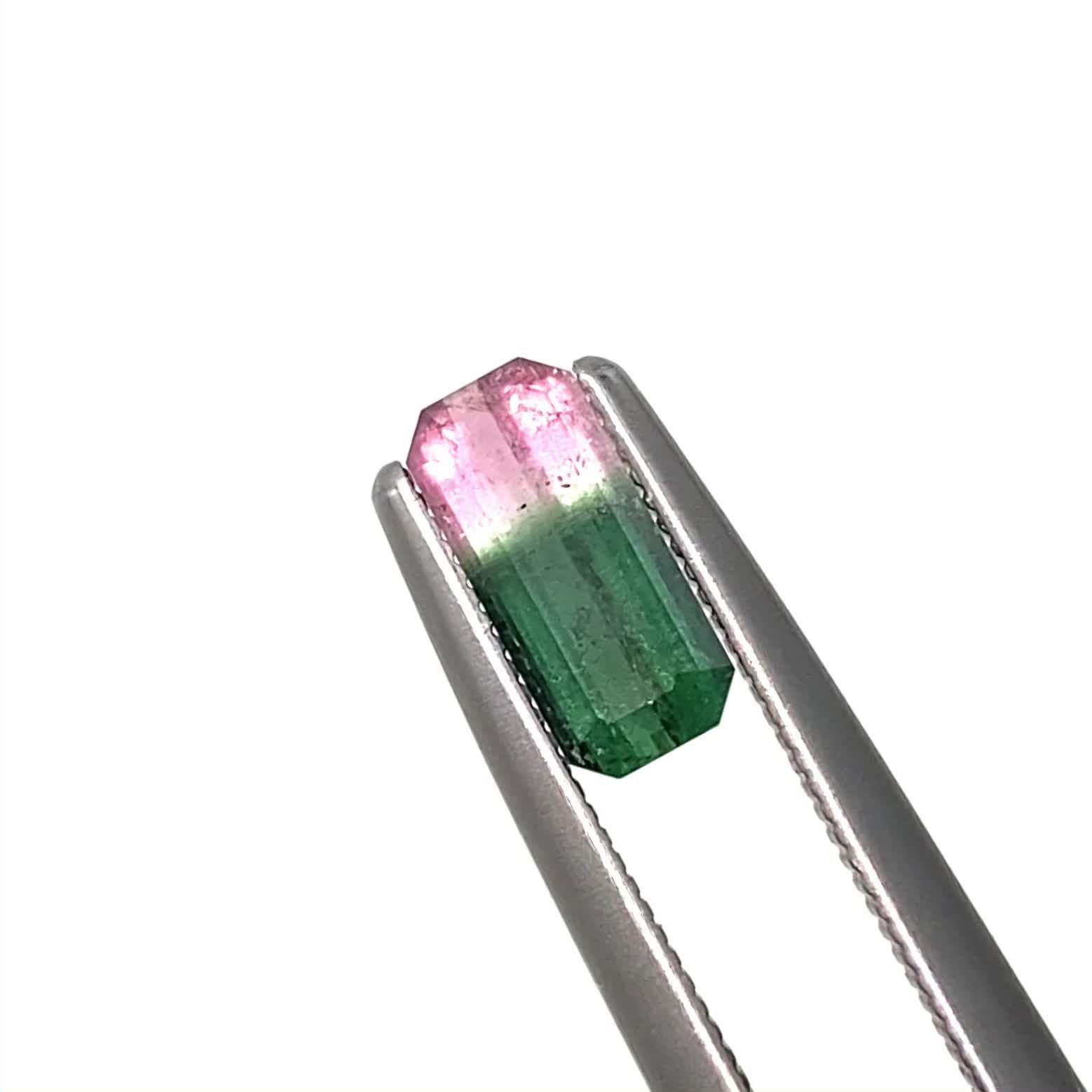 バイカラートルマリン アフガニスタン産 0.62ct / 7.7x3.4mm前後