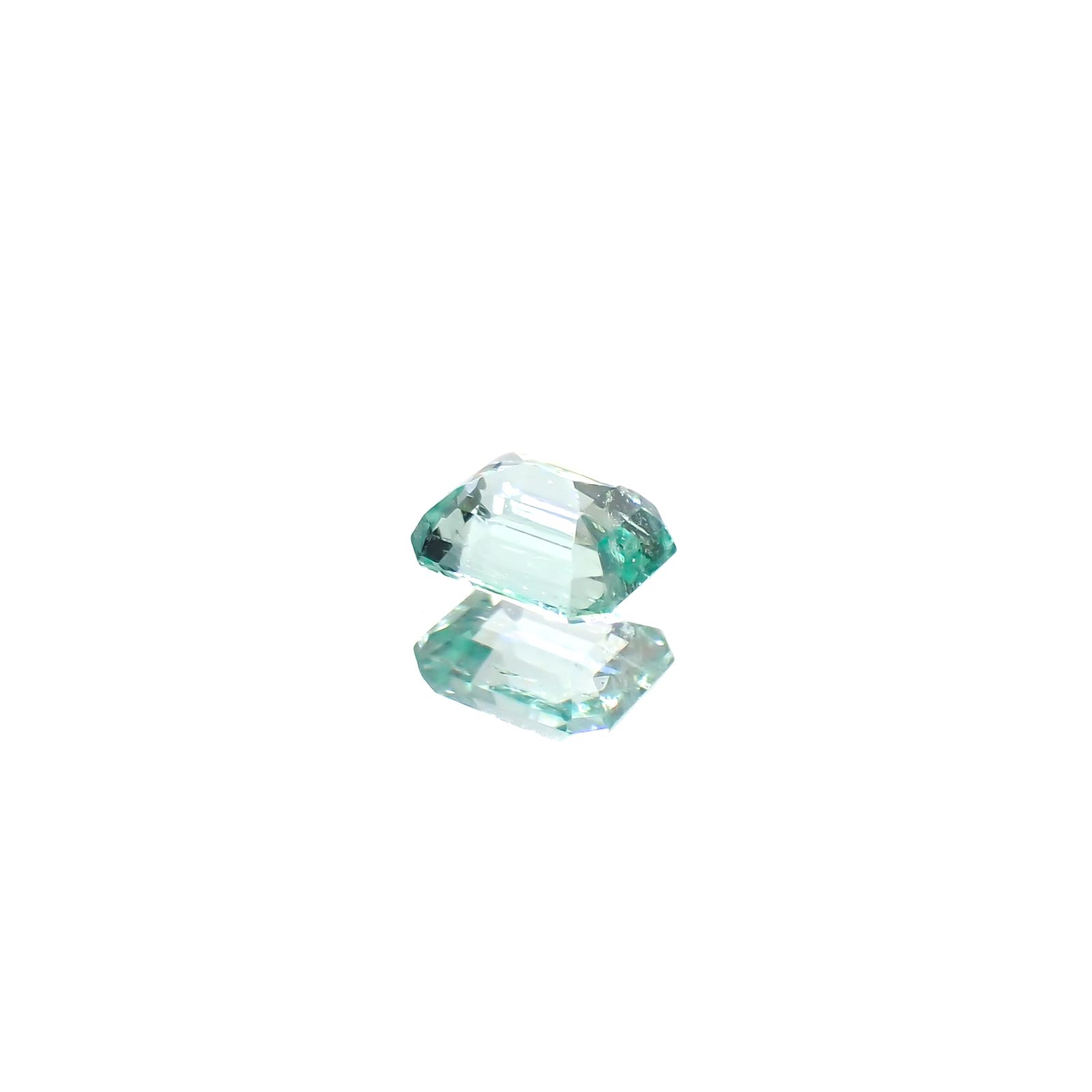 パステルカラーエメラルド コロンビア産 0.15ct[240225952]3.5x2.8mm前後