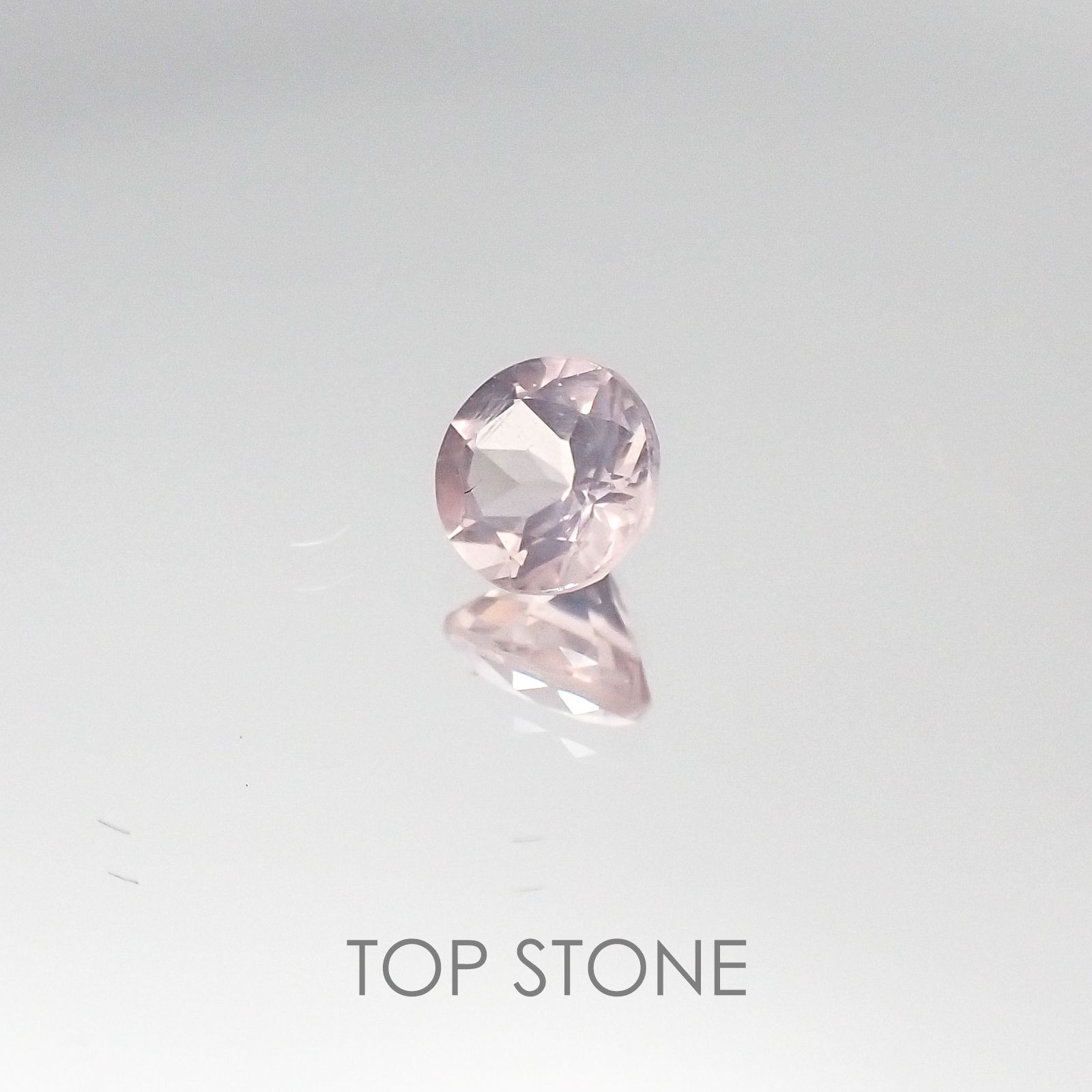 ディープローズクォーツ モザンビーク産 ルース 0.29ct[20095381]4.3×4.2mm前後