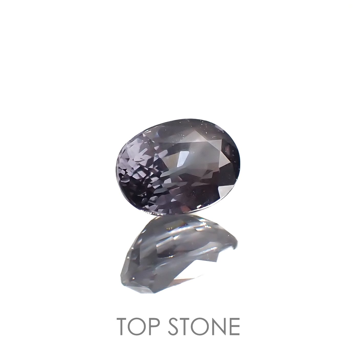 カラーチェンジガーネット アレキタイプ(宝石名ガーネット)マダガスカル・ベキリー産 0.76ct 識別済[220716944]6x4.3mm前後