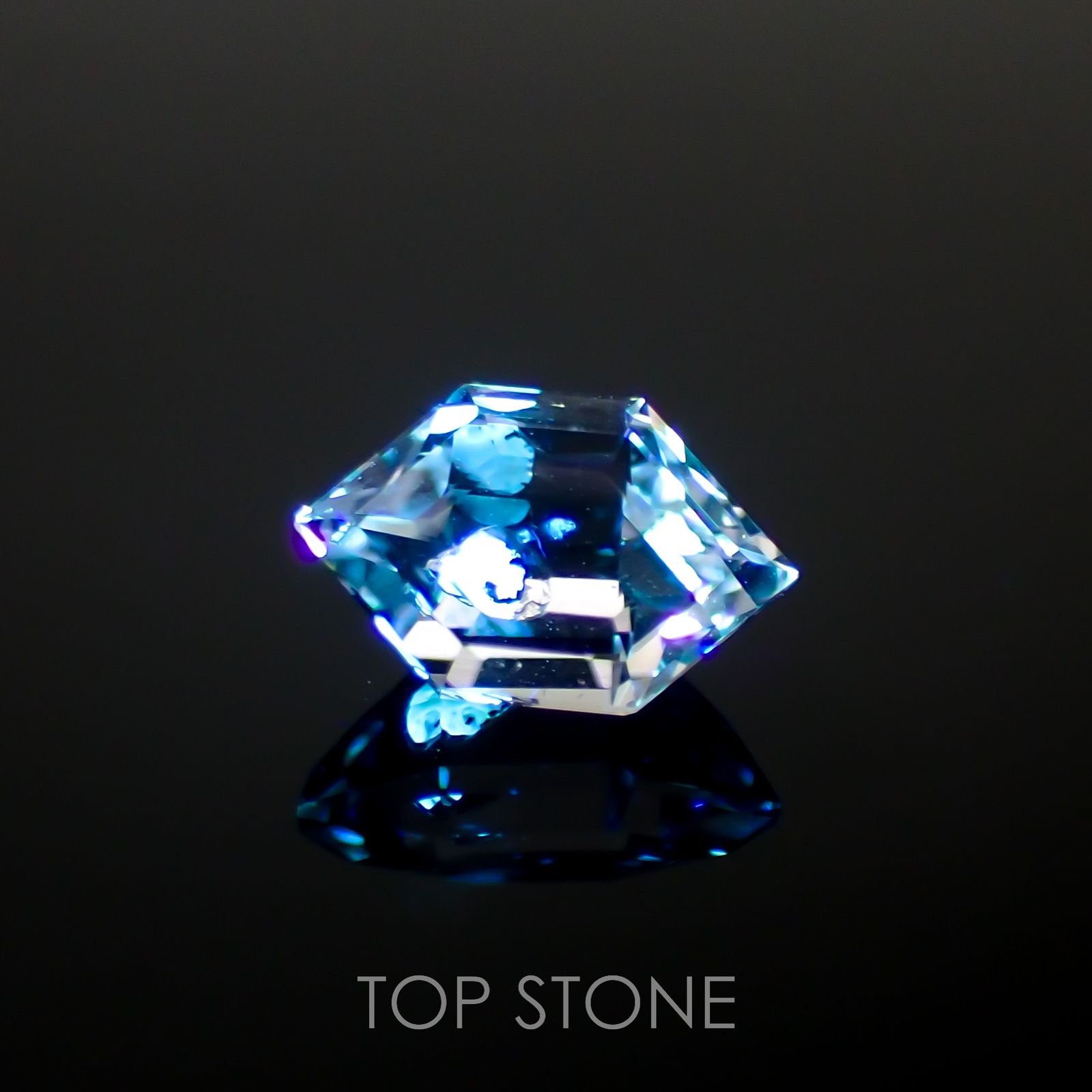 ◇カスタムカット◇オイルインクォーツ パキスタン産 0.86ct[221018545]7.9x5mm前後