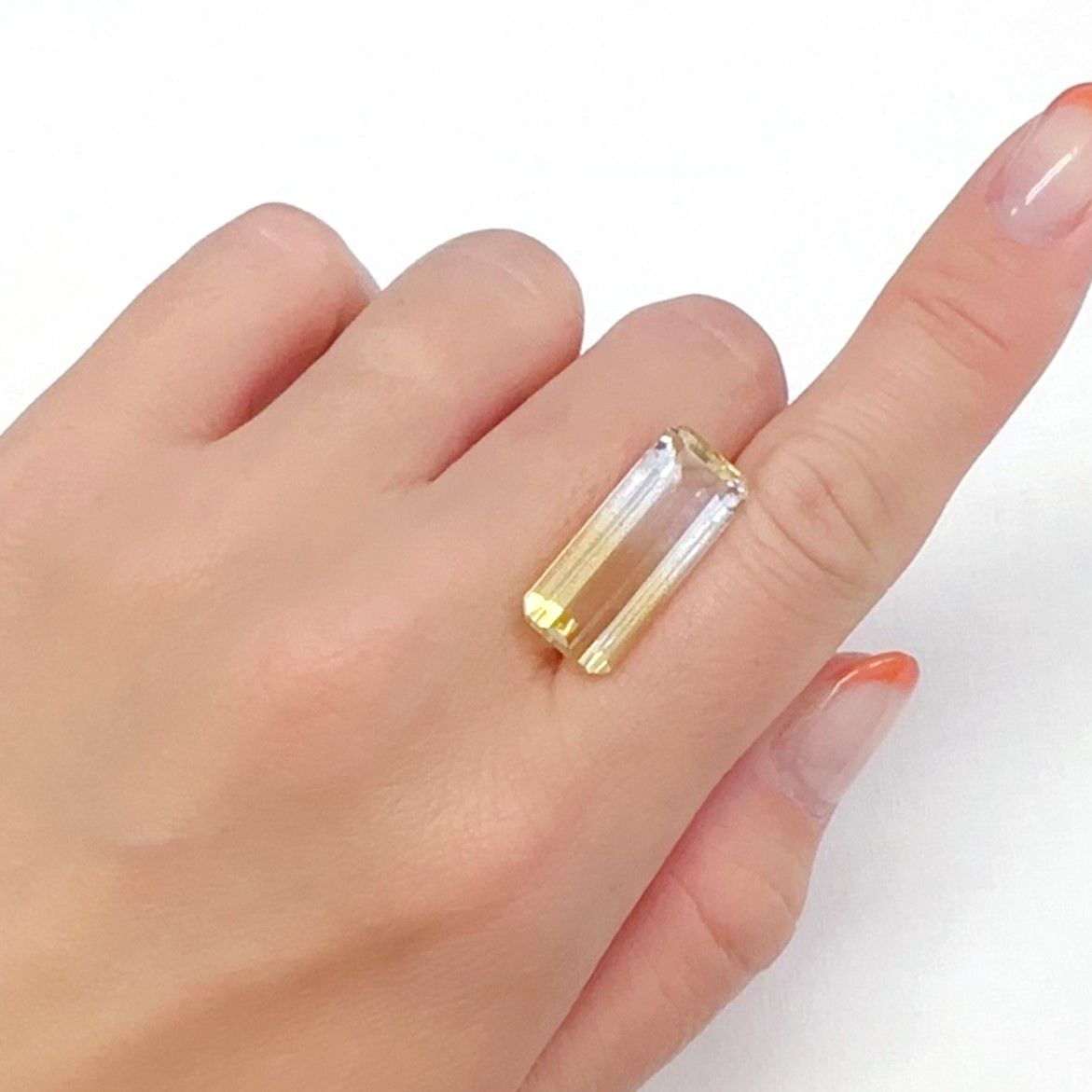 バイカラーシトリン ブラジル・ミナスジェライス州産 11.97ct[240326470]22.6x9.3mm前後
