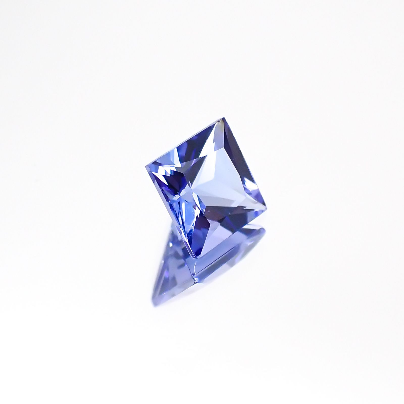 ◇プリンセスカット◇タンザナイト(宝石名タンザナイト) タンザニア産 0.72ct 識別済[21028267]5.1×5.1mm前後