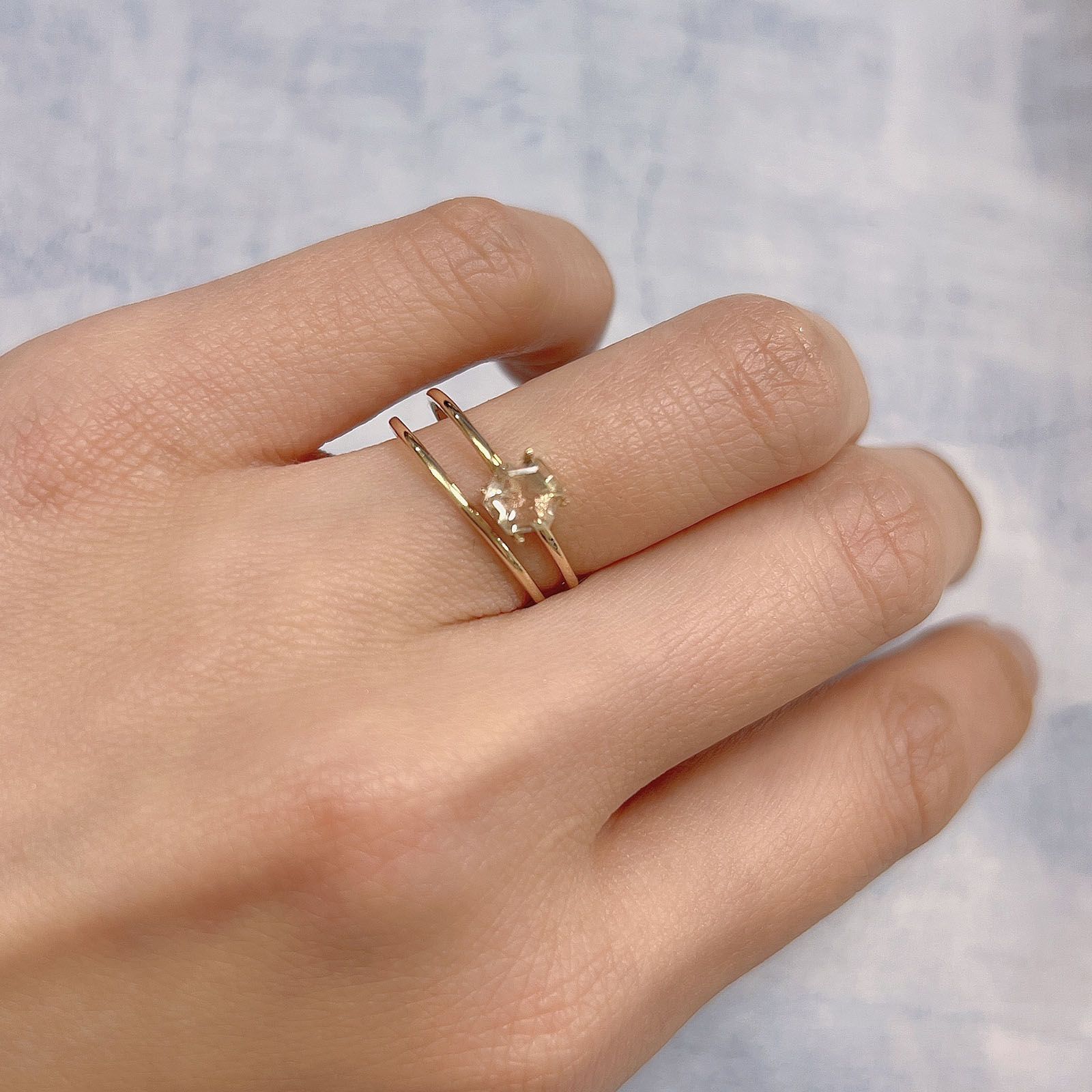 ◇ヘキサゴンカット◇オレゴンサンストーンSA(宝石名ラブラドライト) アメリカ・オレゴン州産 0.47ct 識別済[21019533]5×5mm前後