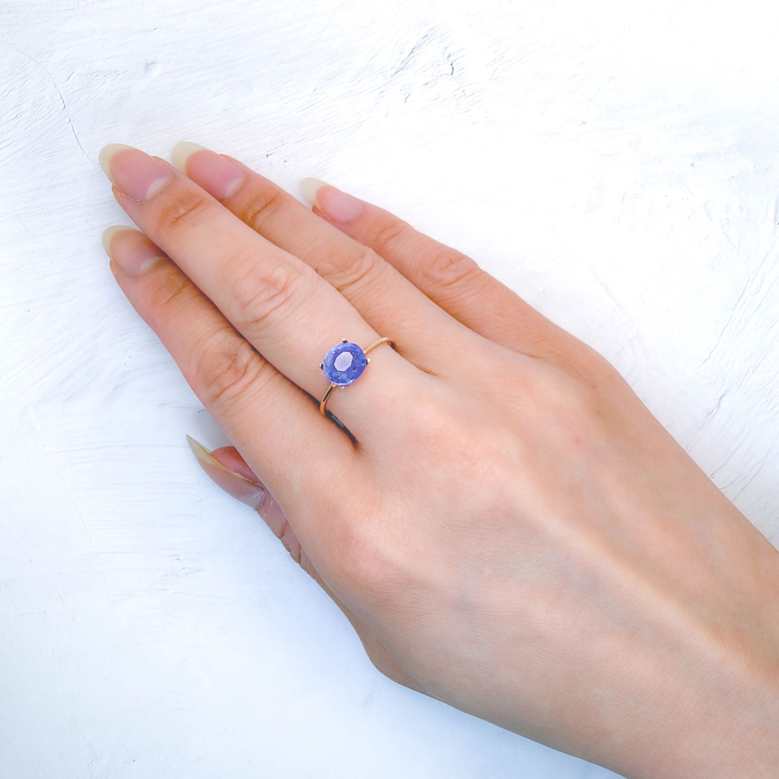 カシミールサファイア 非加熱(宝石名サファイア)インド・カシミール地方産 GIA鑑付 2.11ct / 7.5x6.65mm前後 [260933201]
