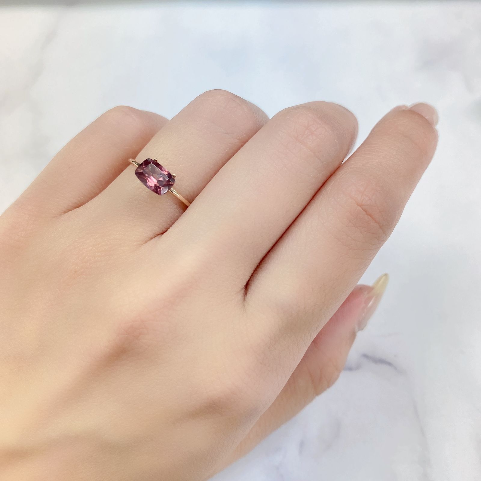 ピンクジルコン(宝石名ジルコン) スリランカ/カンボジア産 1.36ct 識別済[21029785]7.1×5.1mm前後