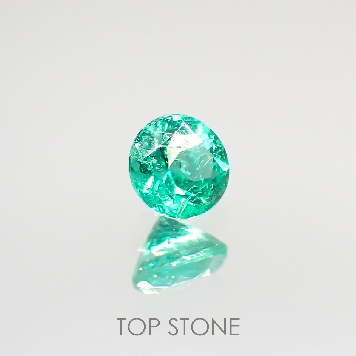 エメラルド(宝石名エメラルド) コロンビア産 0.20ct 識別済[210913161]3.7×3.7mm前後