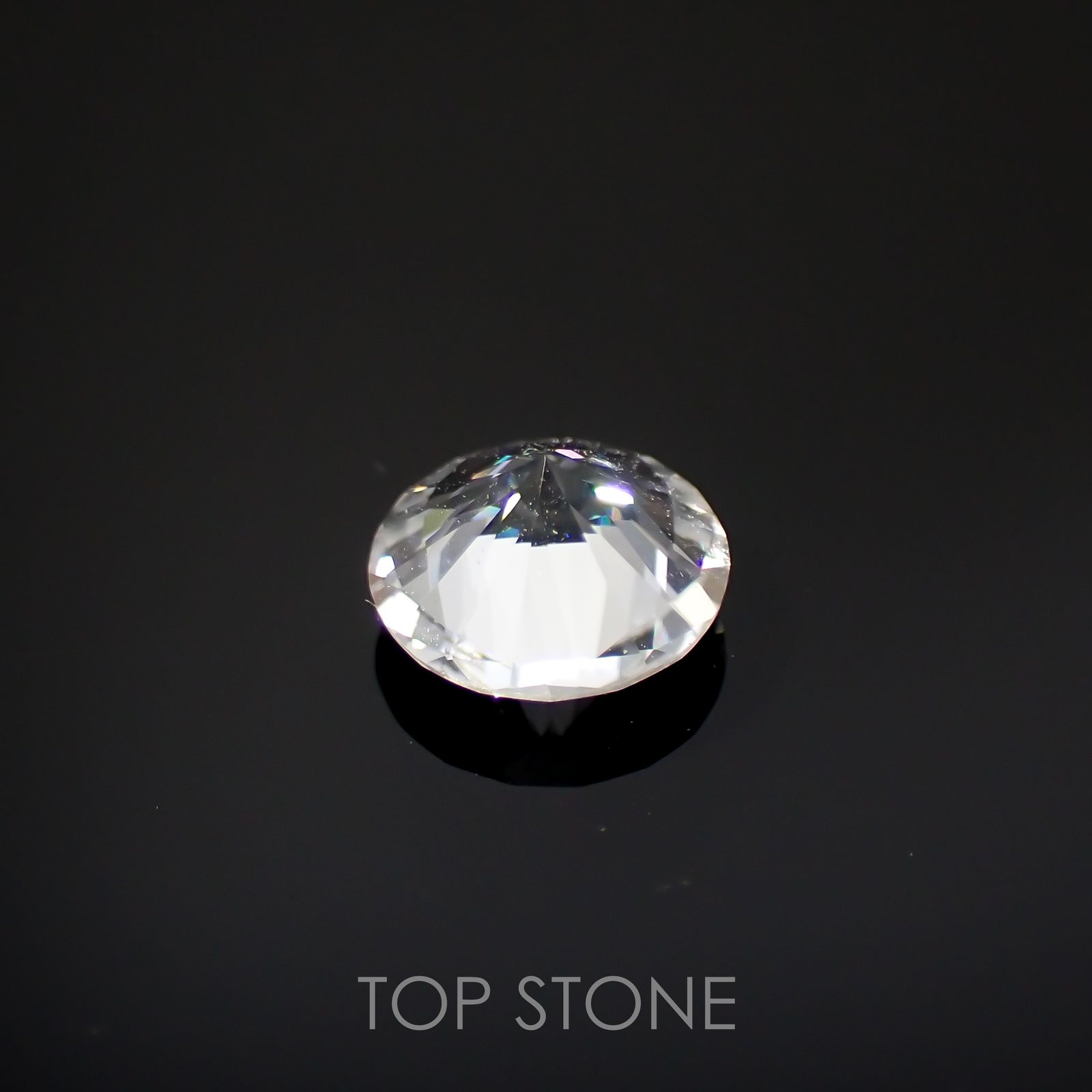 フェナカイト(宝石名フェナカイト)ブラジル産 0.90ct 識別済[220115172]6.7x6.7mm前後