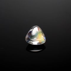 ◇バフカット◇レインボームーンストーン(宝石名ラブラドライト)マダガスカル産 1.036ct ソ付(彩珠)[240427198]6.8x6.4mm前後