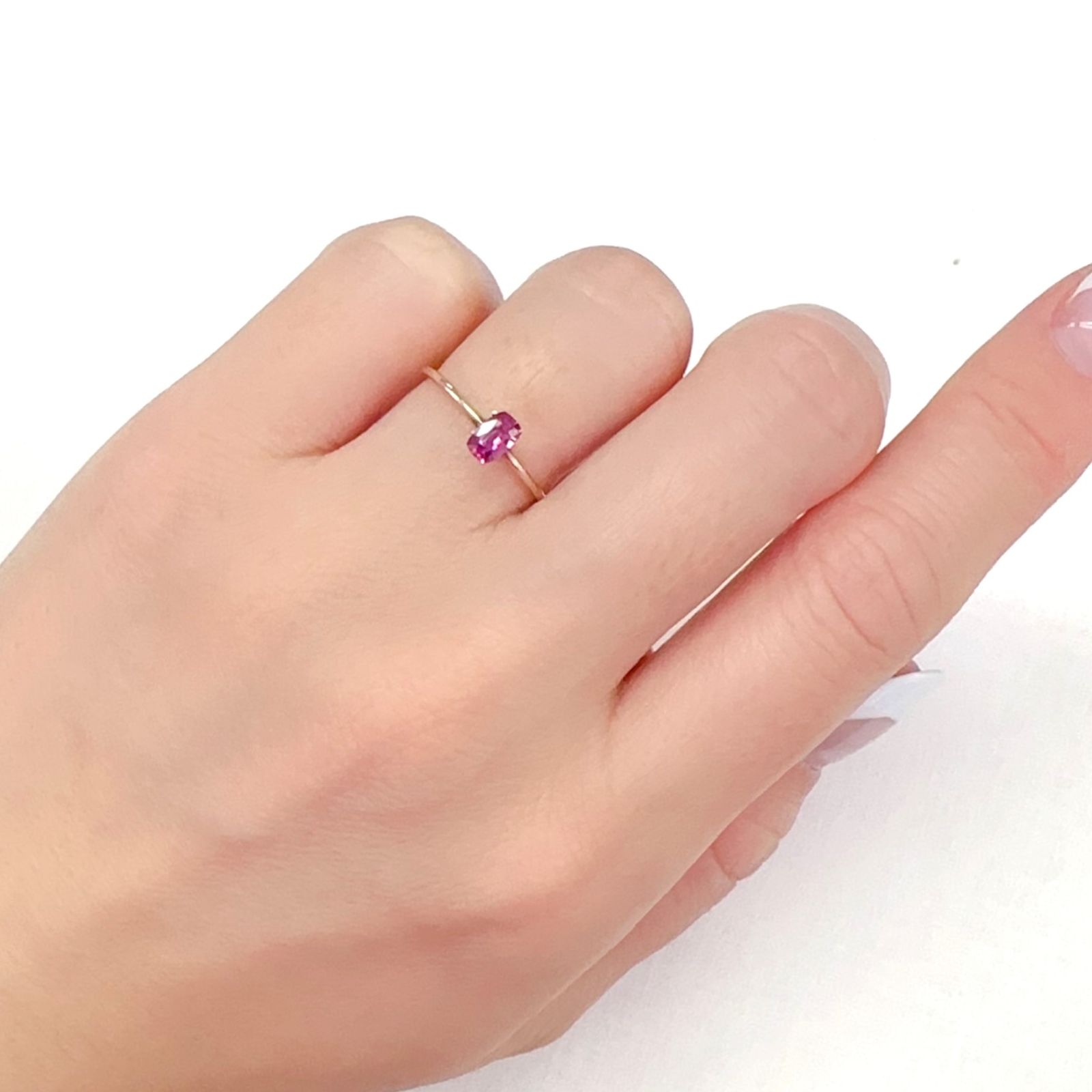 ルビー ビルマ/モザンビーク産 0.30ct[231225033]5x3.2mm前後