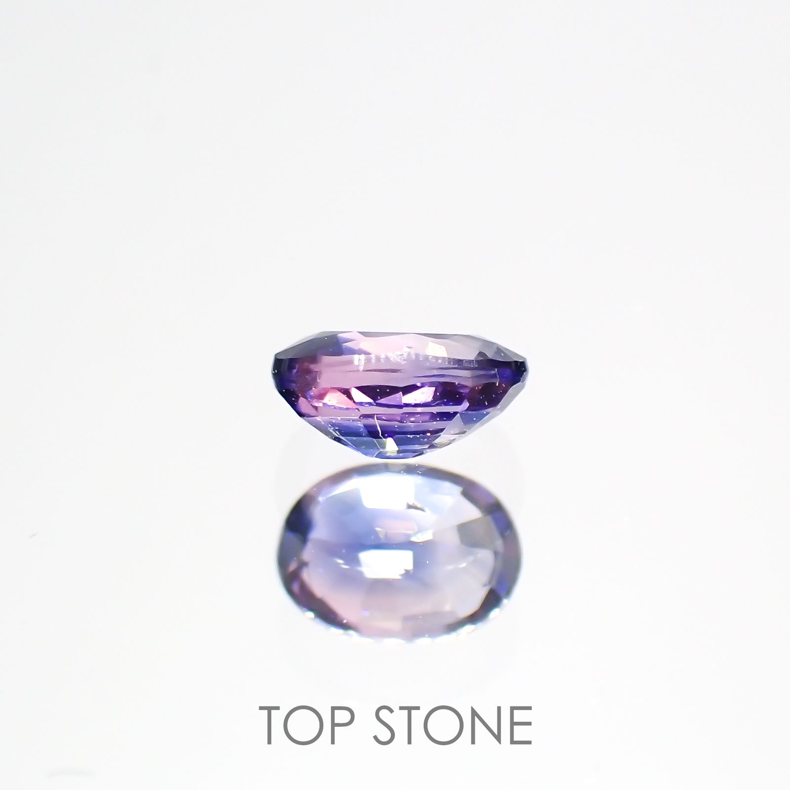 バイカラーサファイア(宝石名サファイア)タンザニア産 0.36ct 識別済[220616194]4.6x3.4mm前後