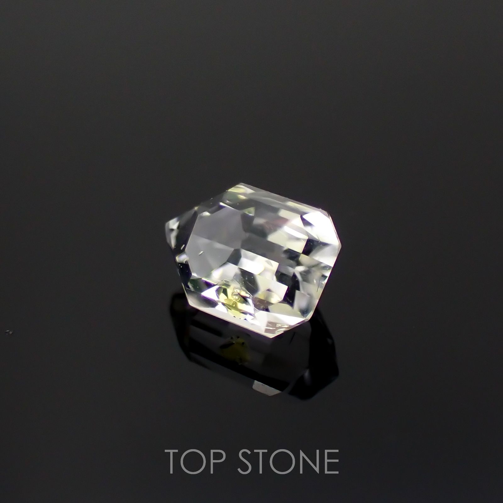◇カスタムカット◇オイルインクォーツ パキスタン産 0.59ct[221018541]6.1x4.2mm前後