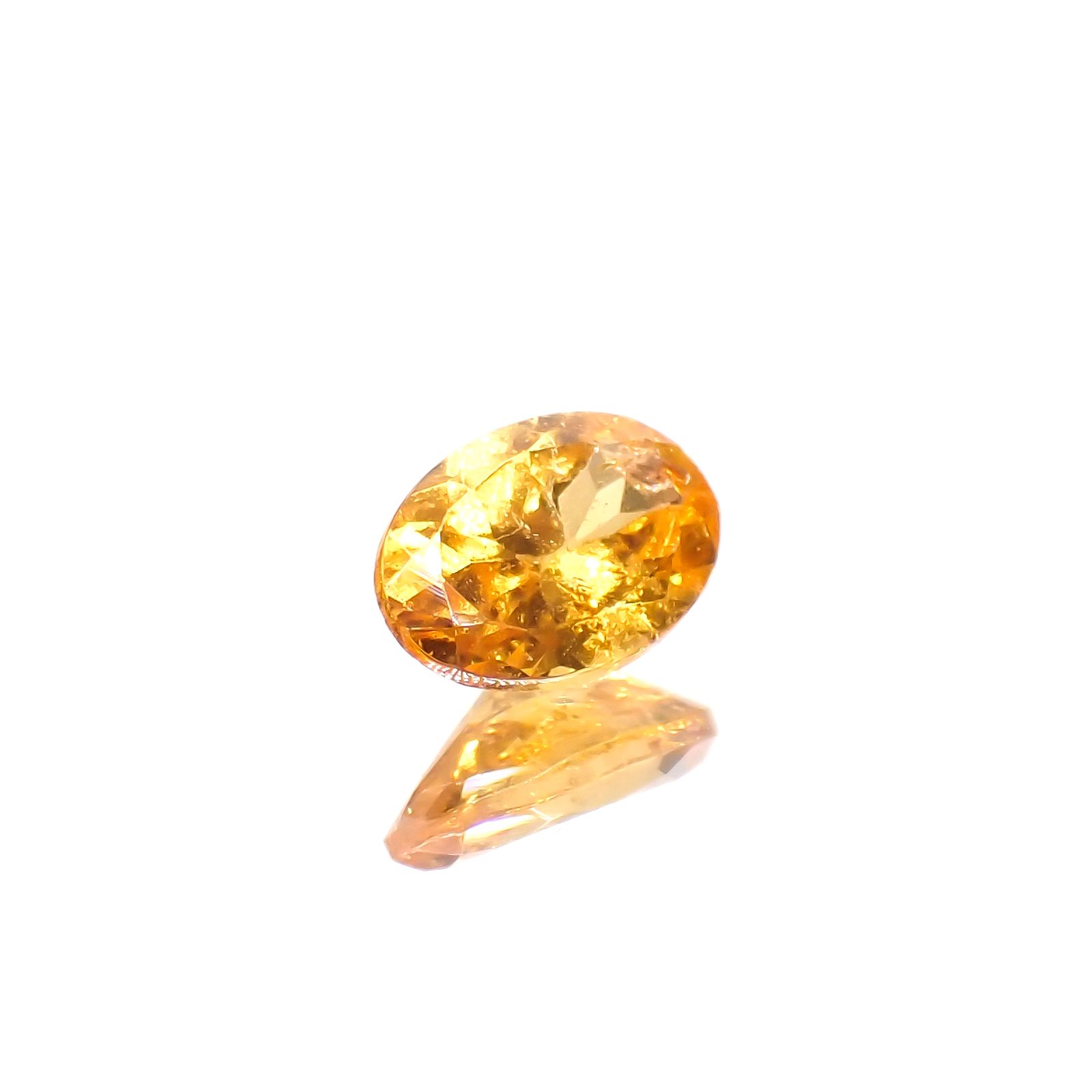 スペサルティンガーネット ナイジェリア産 0.61ct[230923387]6.2x4.1mm前後