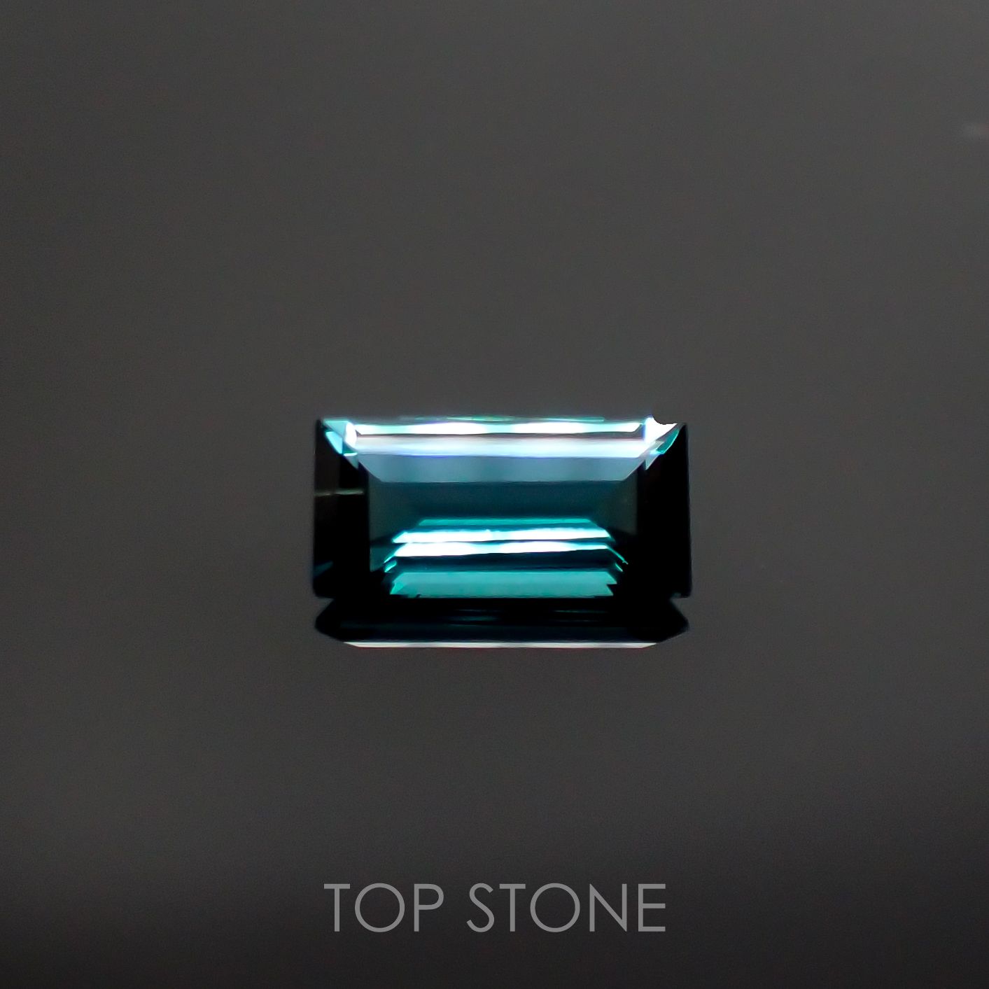 ブルートルマリン(宝石名ブルー・トルマリン) ブラジル産 1.246ct ソ付(彩珠)[210711635]9.8×4.8mm前後