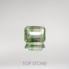 バイカラーツァボライト(宝石名グリーン グロッシュラー・ガーネット) タンザニア産 0.97ct 識別済[210711567]5.9×4.8mm前後