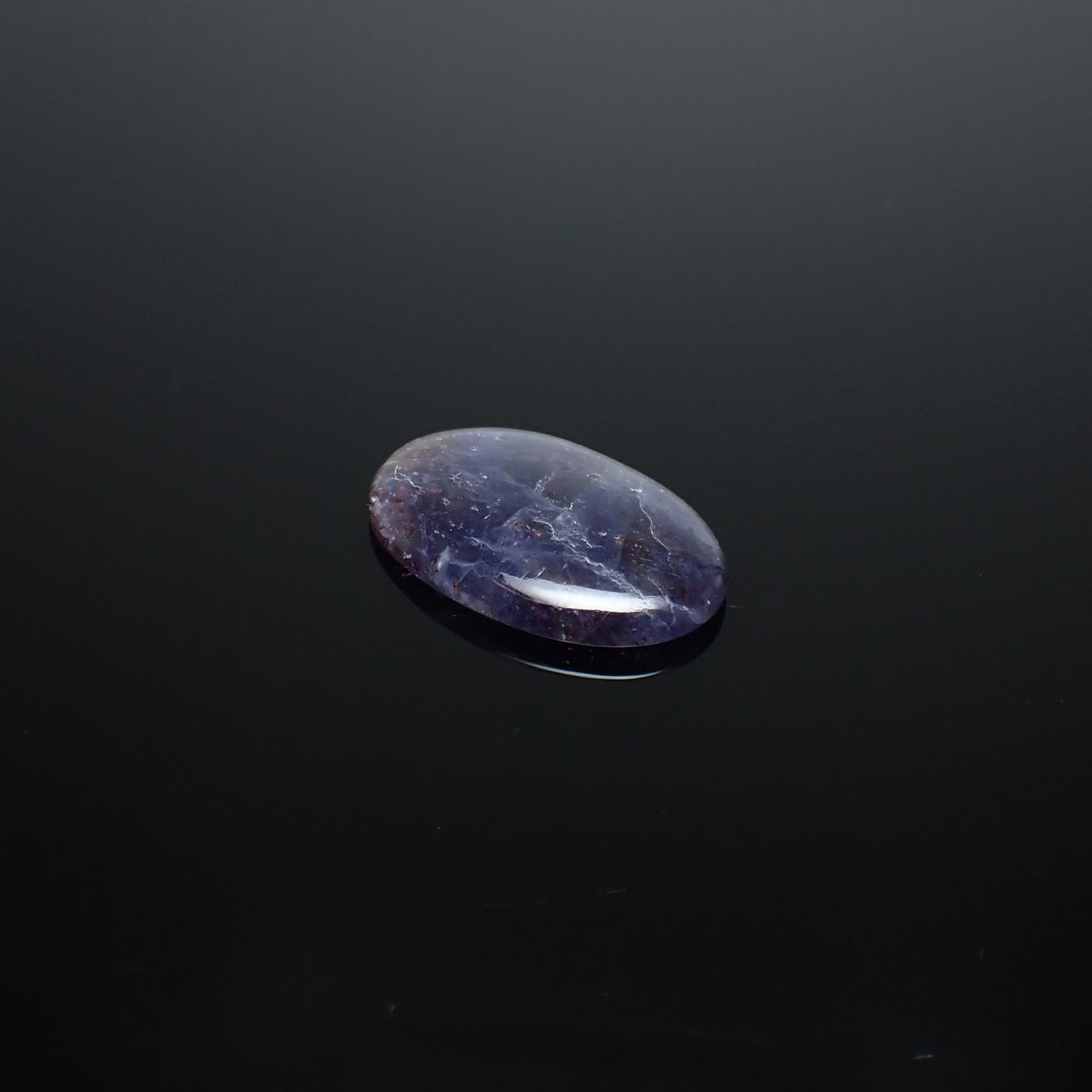 ブラッドショットアイオライト インド産 13.48ct[240226181]24.8x15.9mm前後