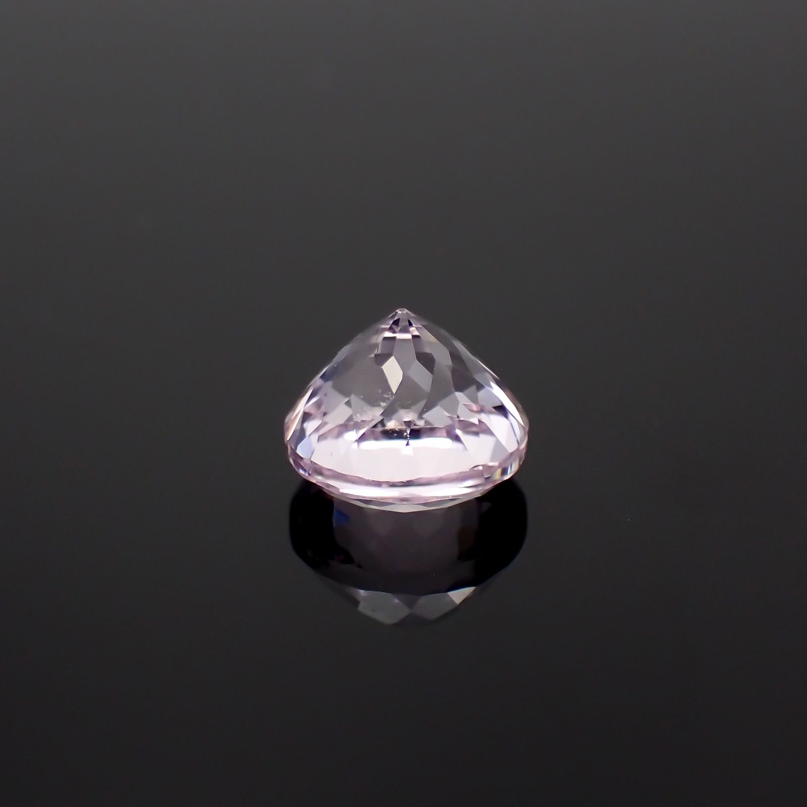 クンツァイト アフガニスタン産 2.58ct[231124349]7.9x7.9mm前後